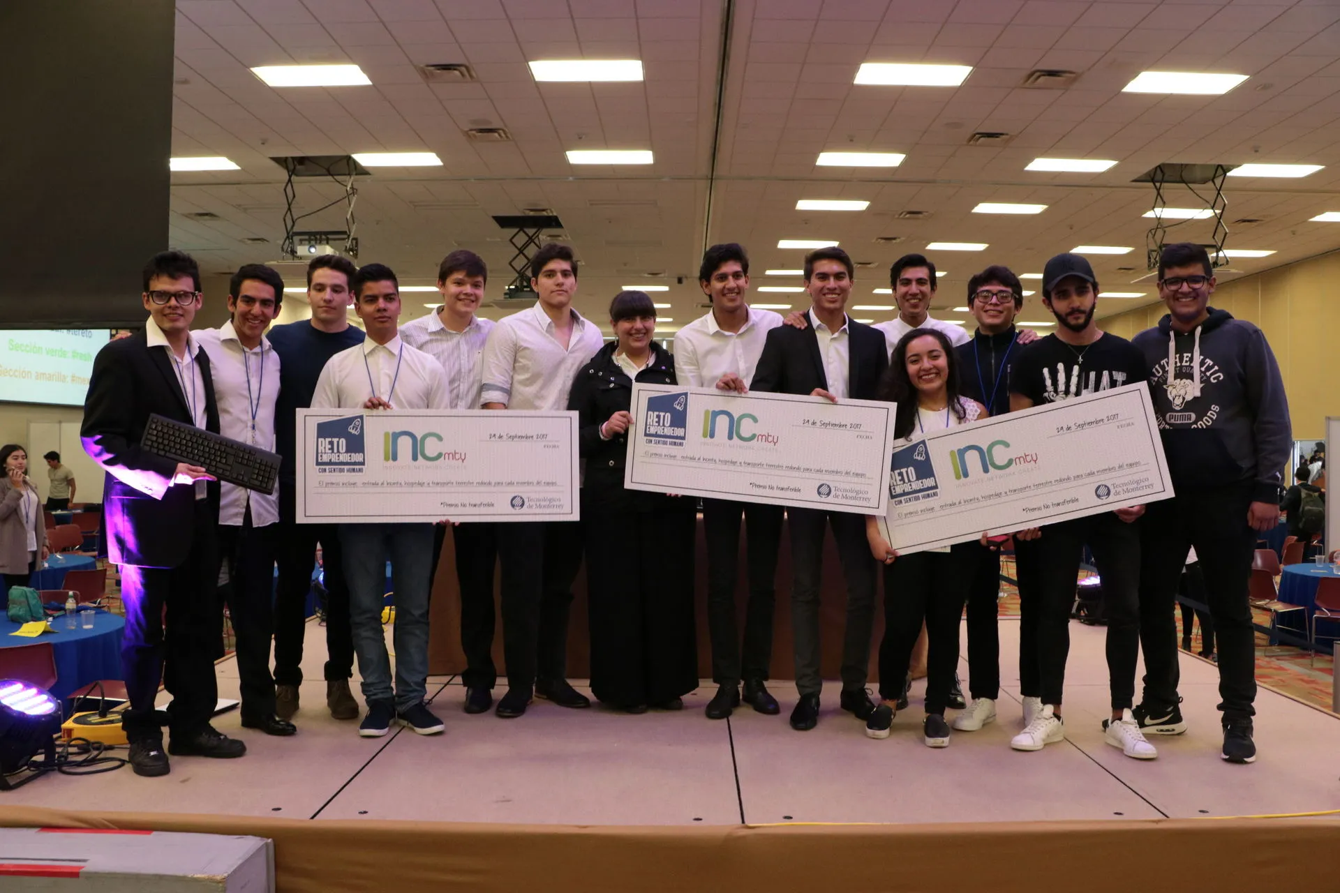 Alrededor de 1,100 alumnos de primer ingreso participaron en este ejercicio multidisciplinario que les permite generar herramientas de emprendimiento desde el arranque de su carrera.