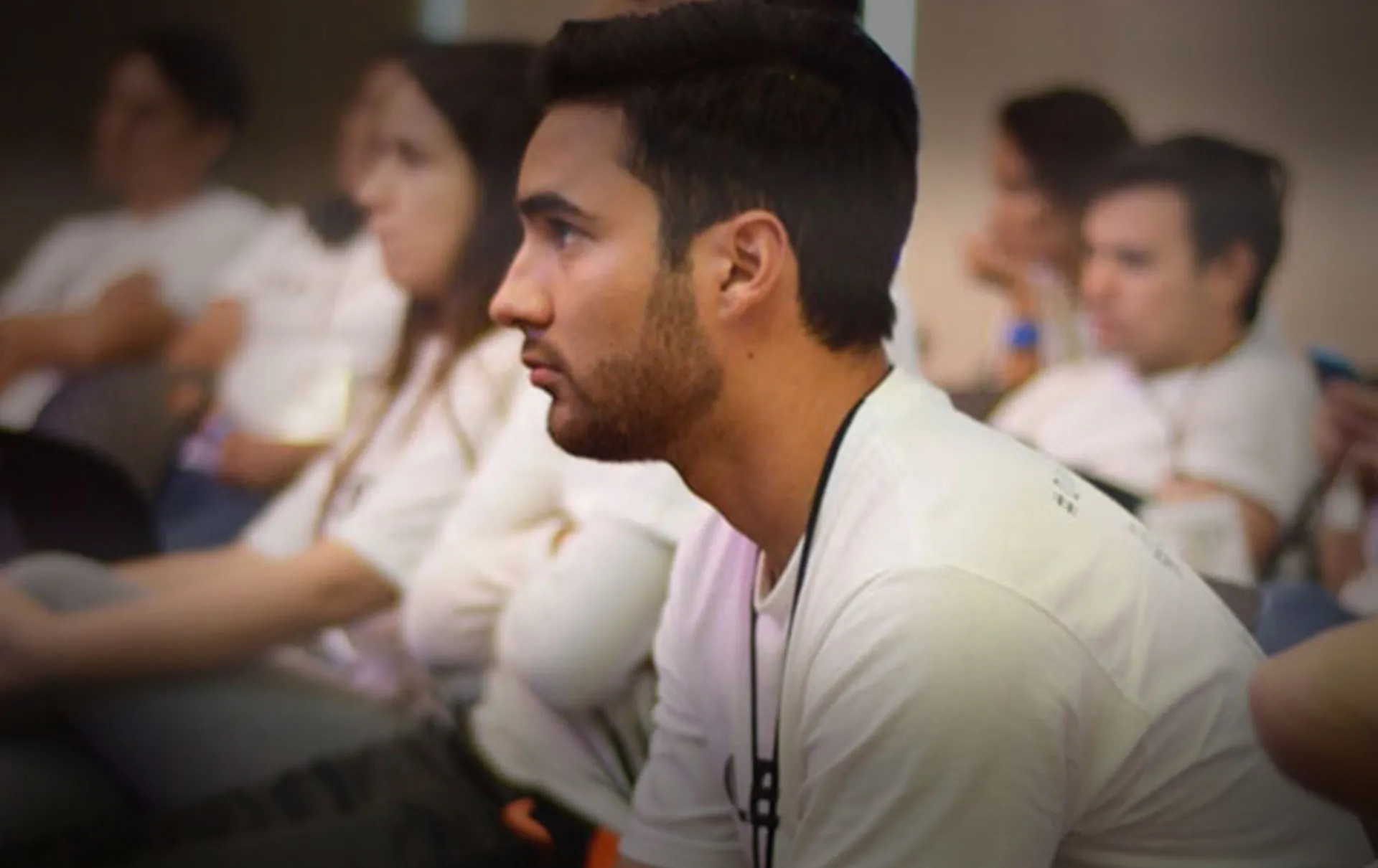 Alumnos participando en el Congreso