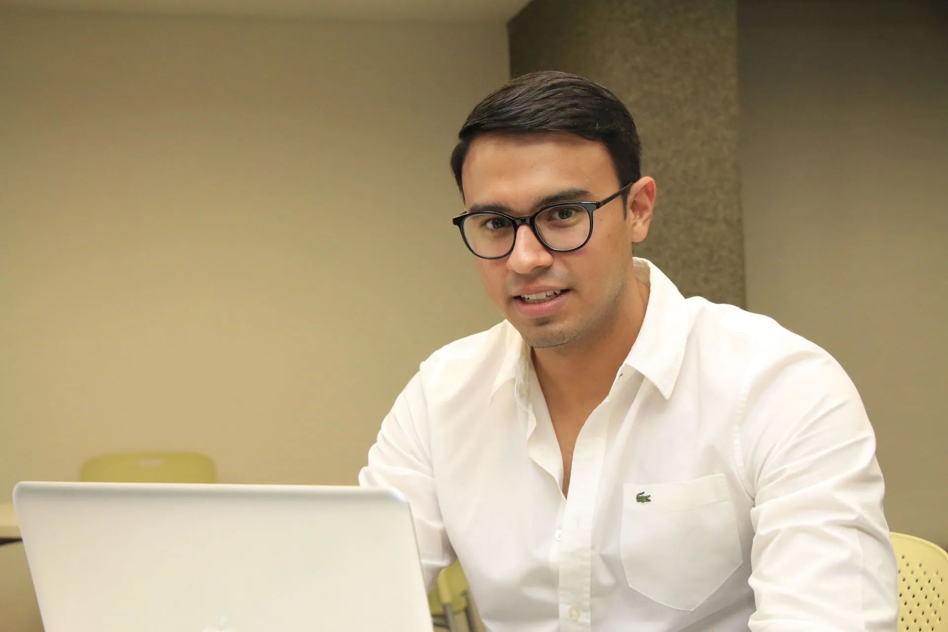 Francisco Orozco se destacó a lo largo de su carrera por su alto rendimiento al realizar 2 intercambios al extranjero y obtener en ambos experiencia profesional.