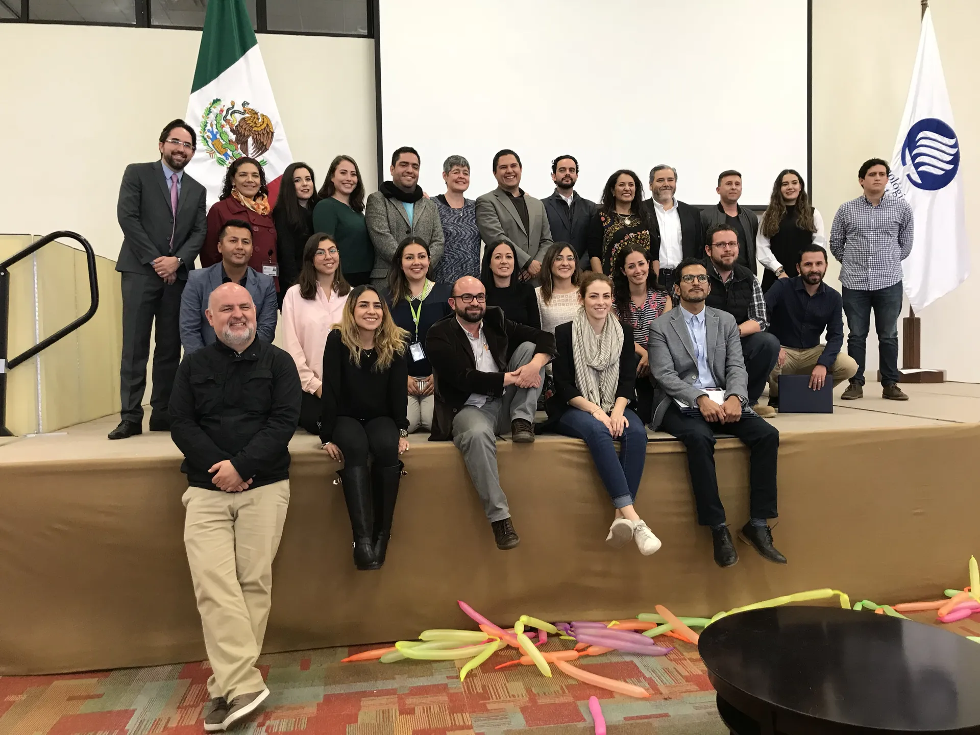 Taller Vertical de las carreras de ARQ, LCMD, LCDE e IMI realizado durante el semestre Enero-Mayo 2018.