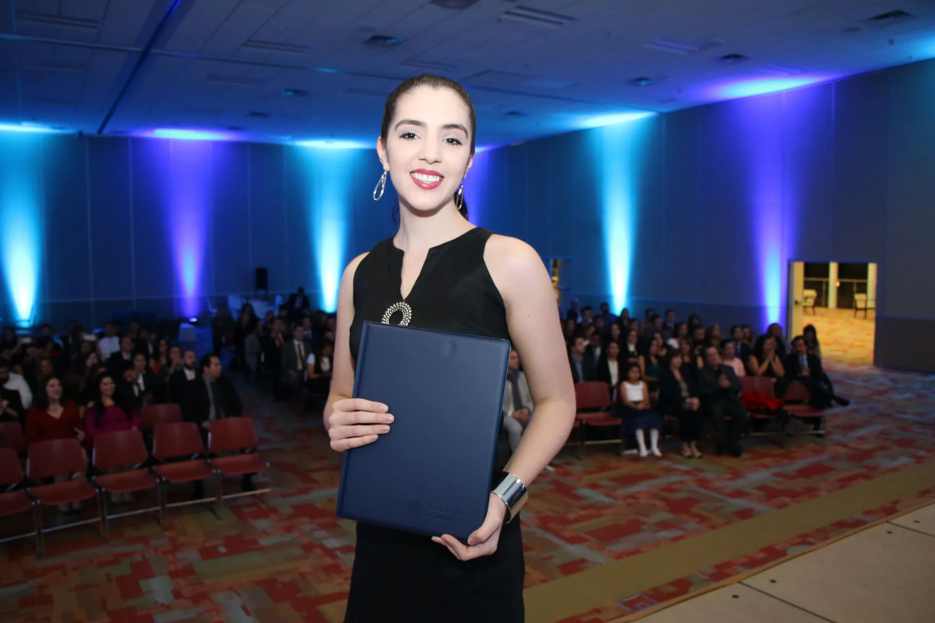 Graduación de los alumnos que cursaron alguno de los diplomados que imparte el Modelo Jóvenes Emprendedores.