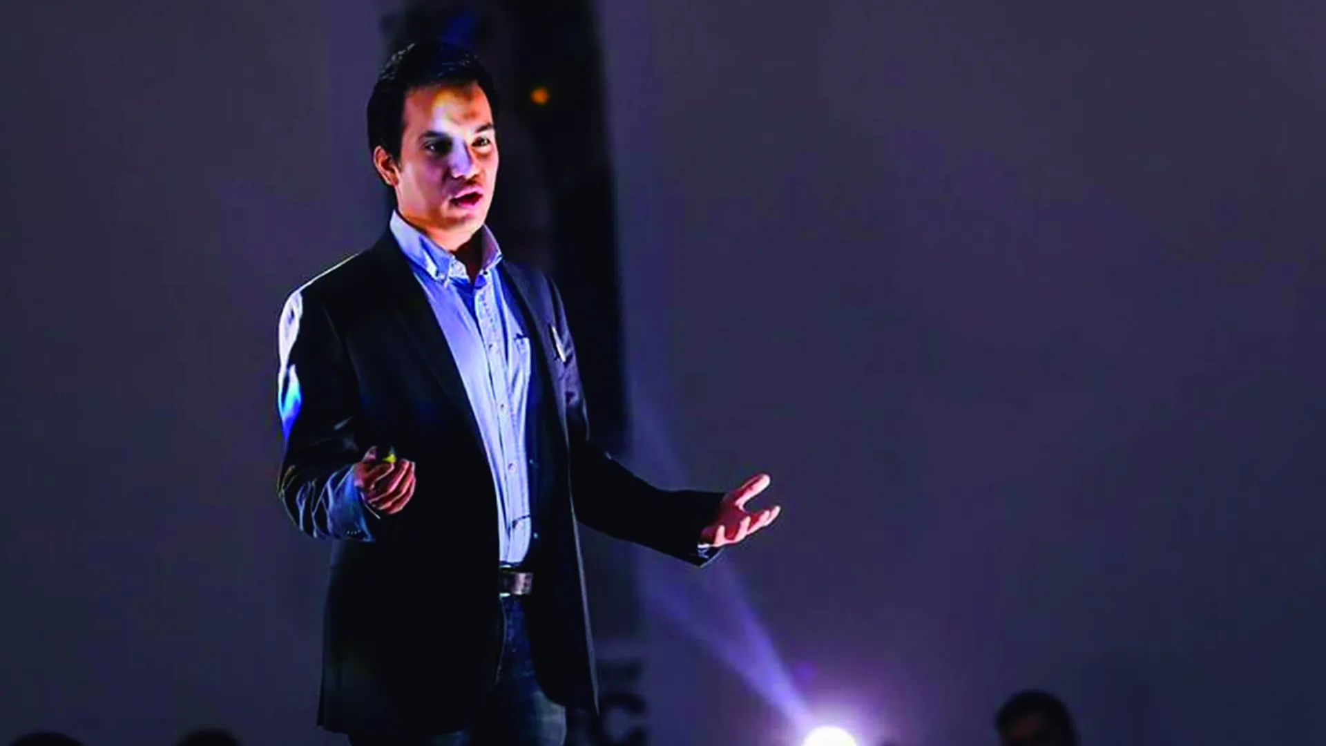 El Tec tiene presencia de grandes historias como la de Jorge Cerecedo Cruz, estudiante de la Licenciatura en Negocios Internacionales, quien actualmente estudia su octavo semestre en Campus Querétaro