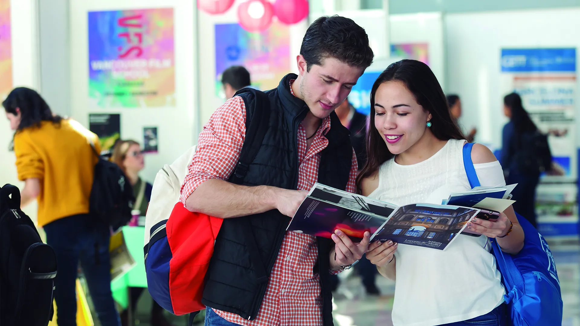 Experience Abroad Expo 2018, organizado por el departamento de Programas Internacionales del Campus Querétaro, facilitó un ciclo de conferencias, talleres, asesorías y pláticas por asesores y alumnos internacionales para proporcionar una visión global al perfil de los alumnos.