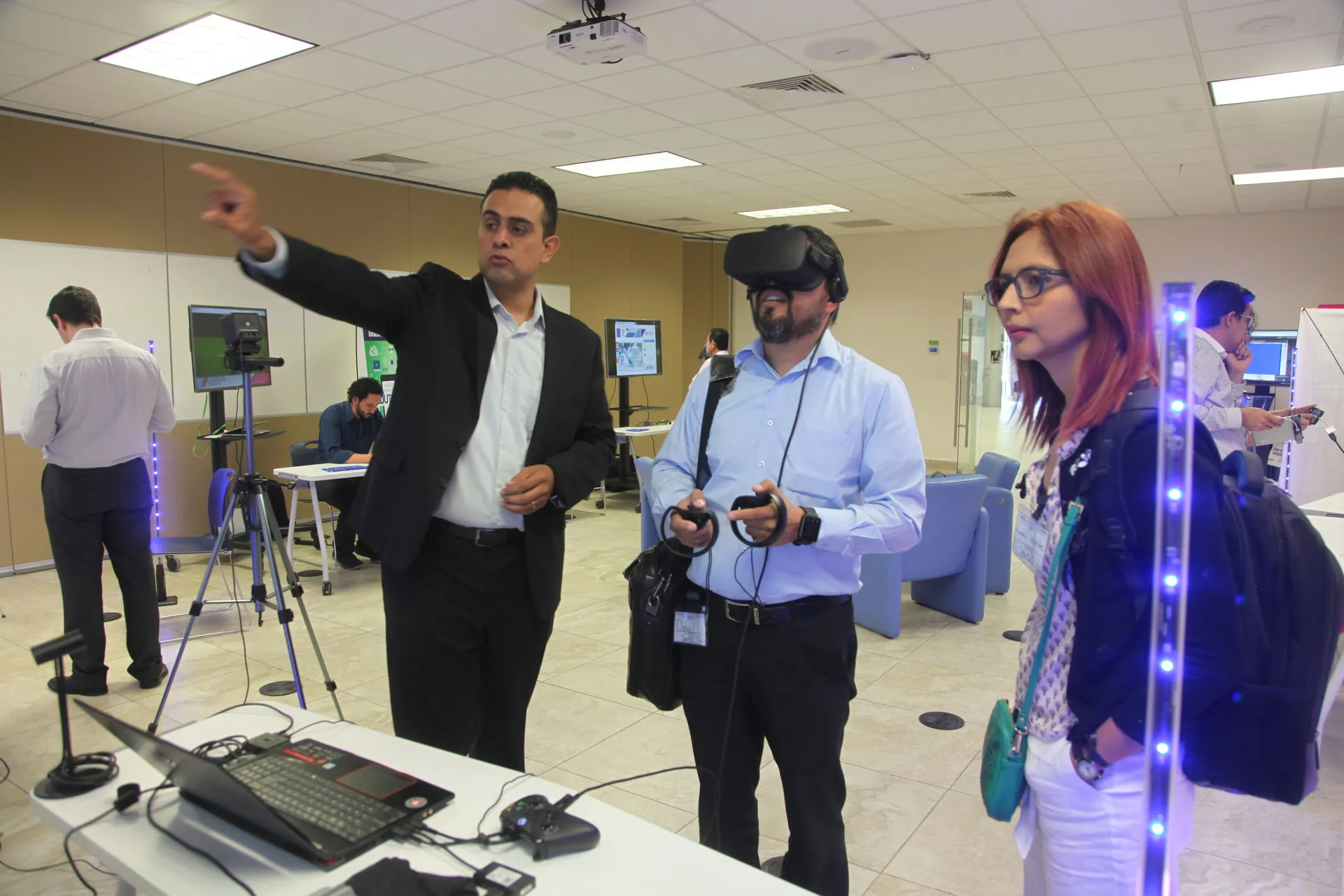 Buscan innovación educativa con nuevas tecnologías