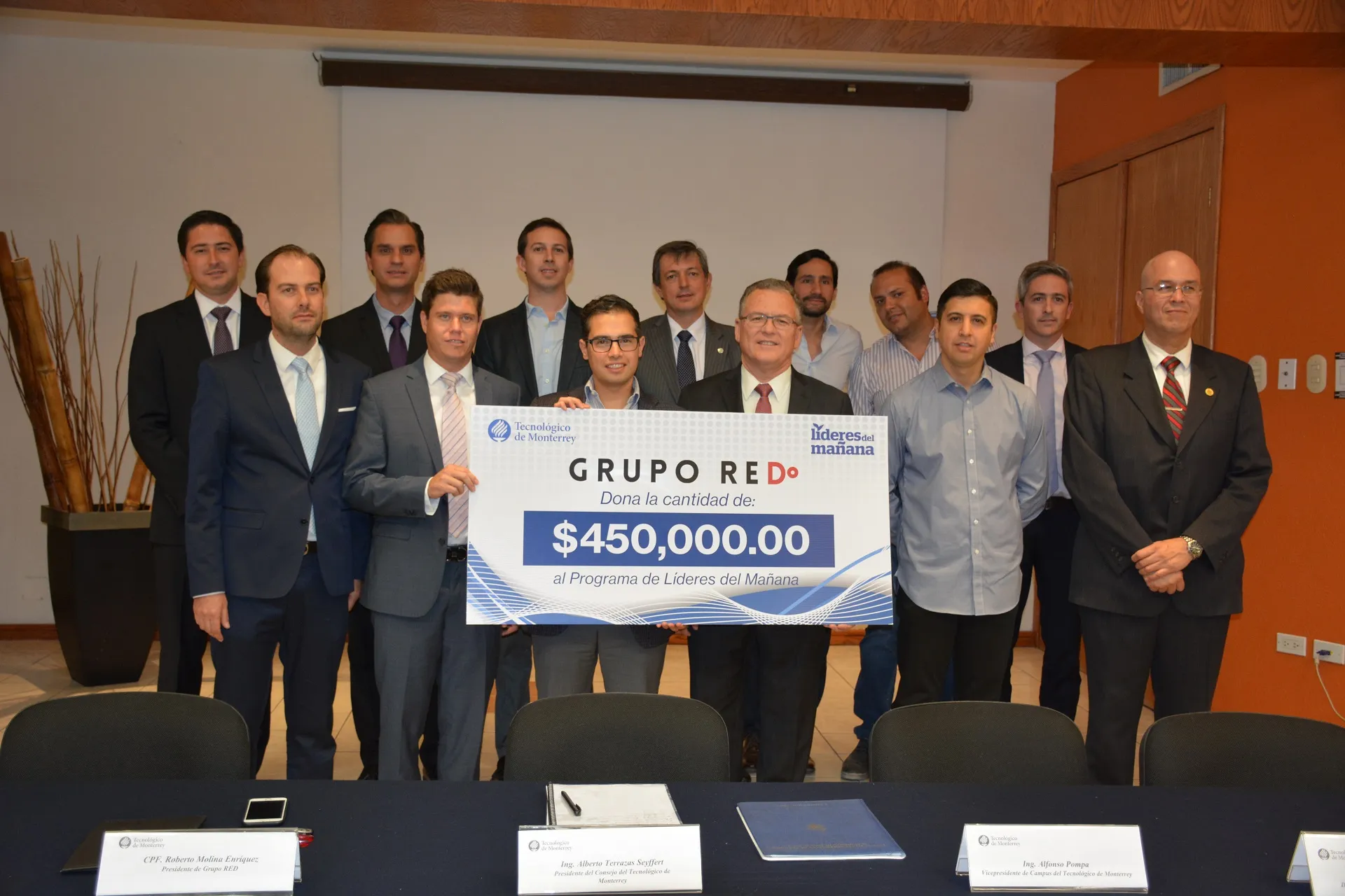 Grupo Red entregó el donativo 