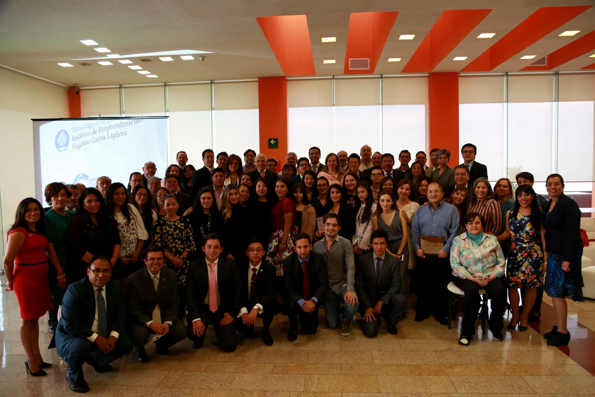 Generación 2018 del Centro de Familias Emprendedoras.