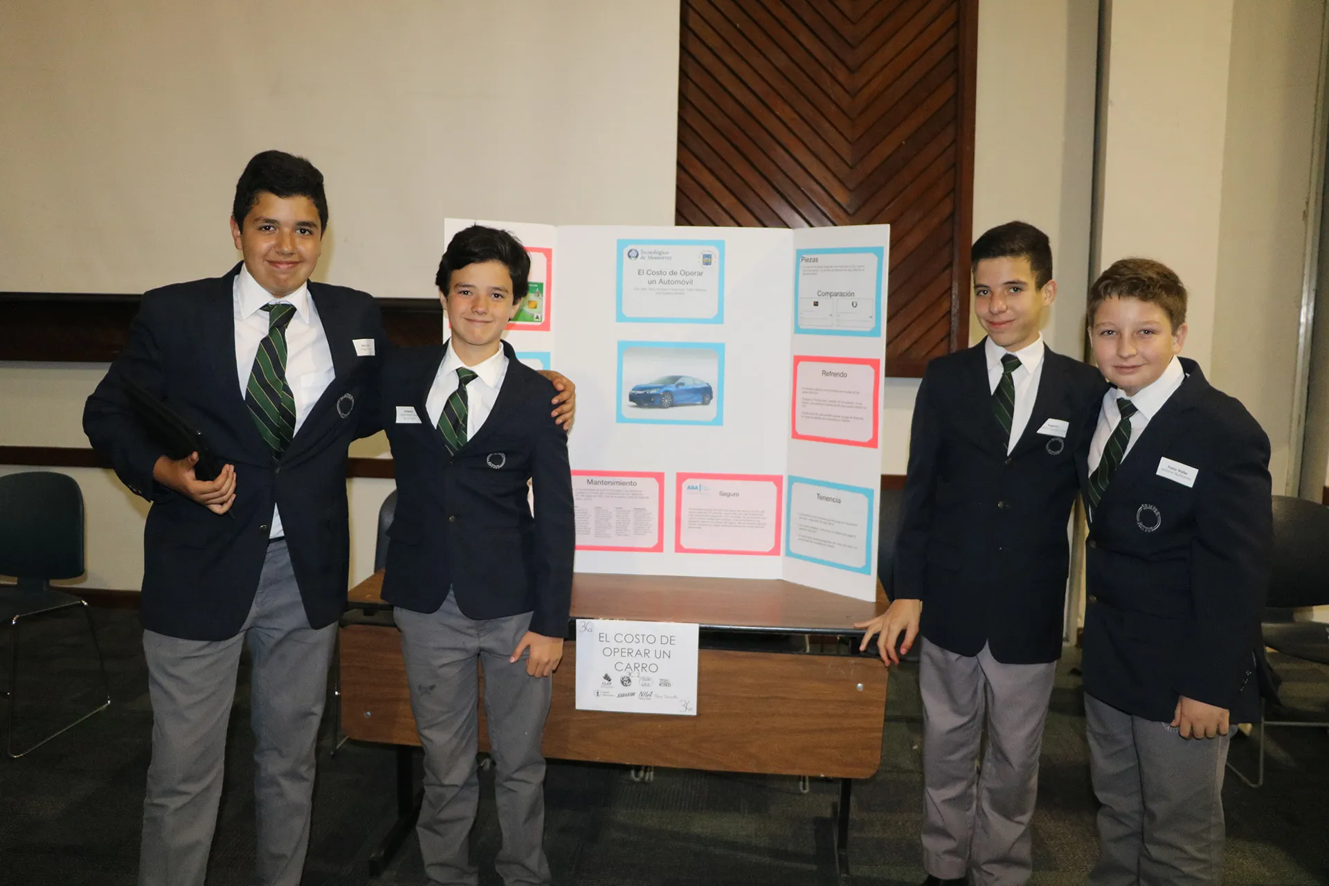 Niños en la Finance Fair