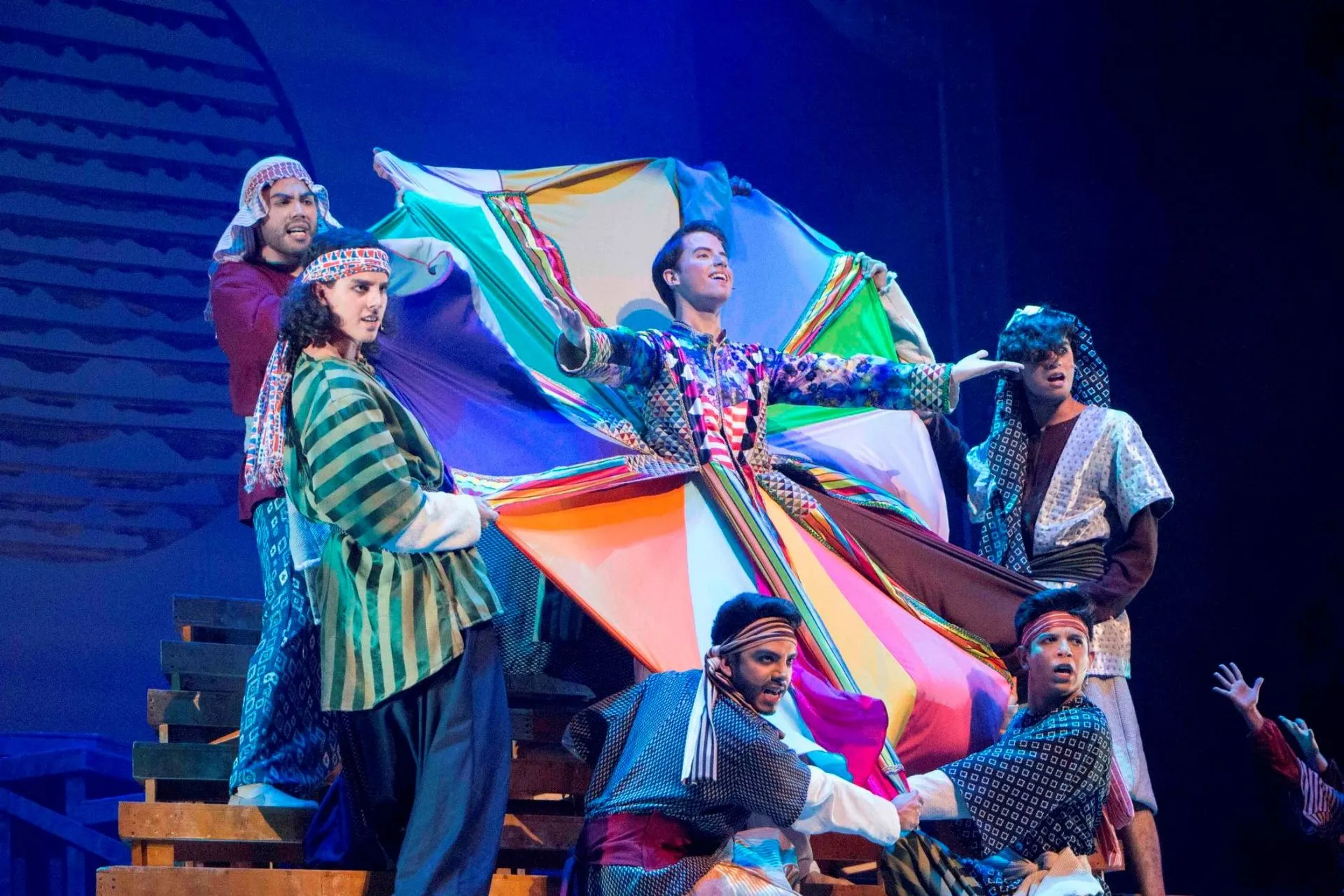 José el Soñador y su túnica multicolor.