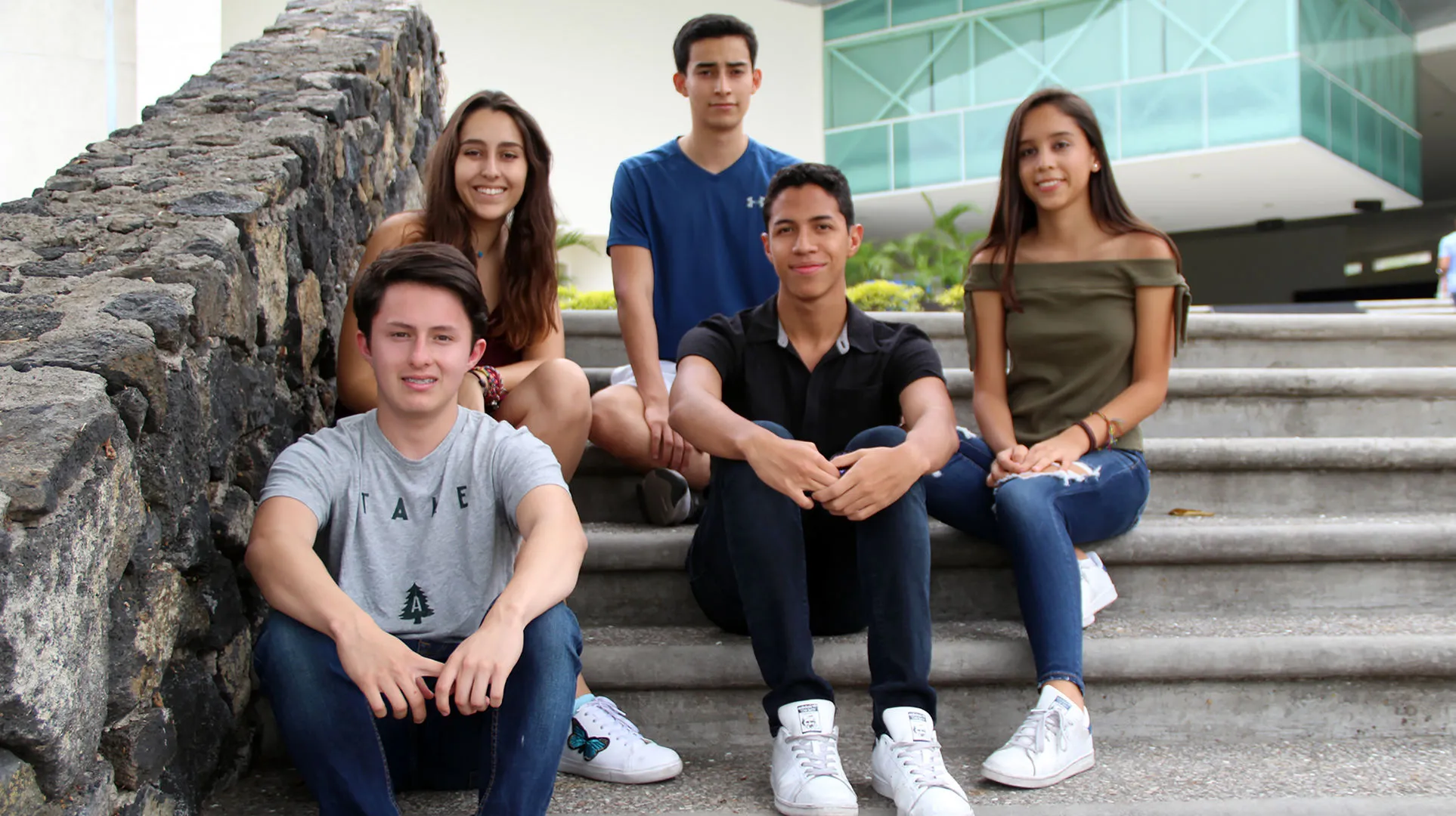 Alumnos ganadores de la beca "Jóvenes en Acción"