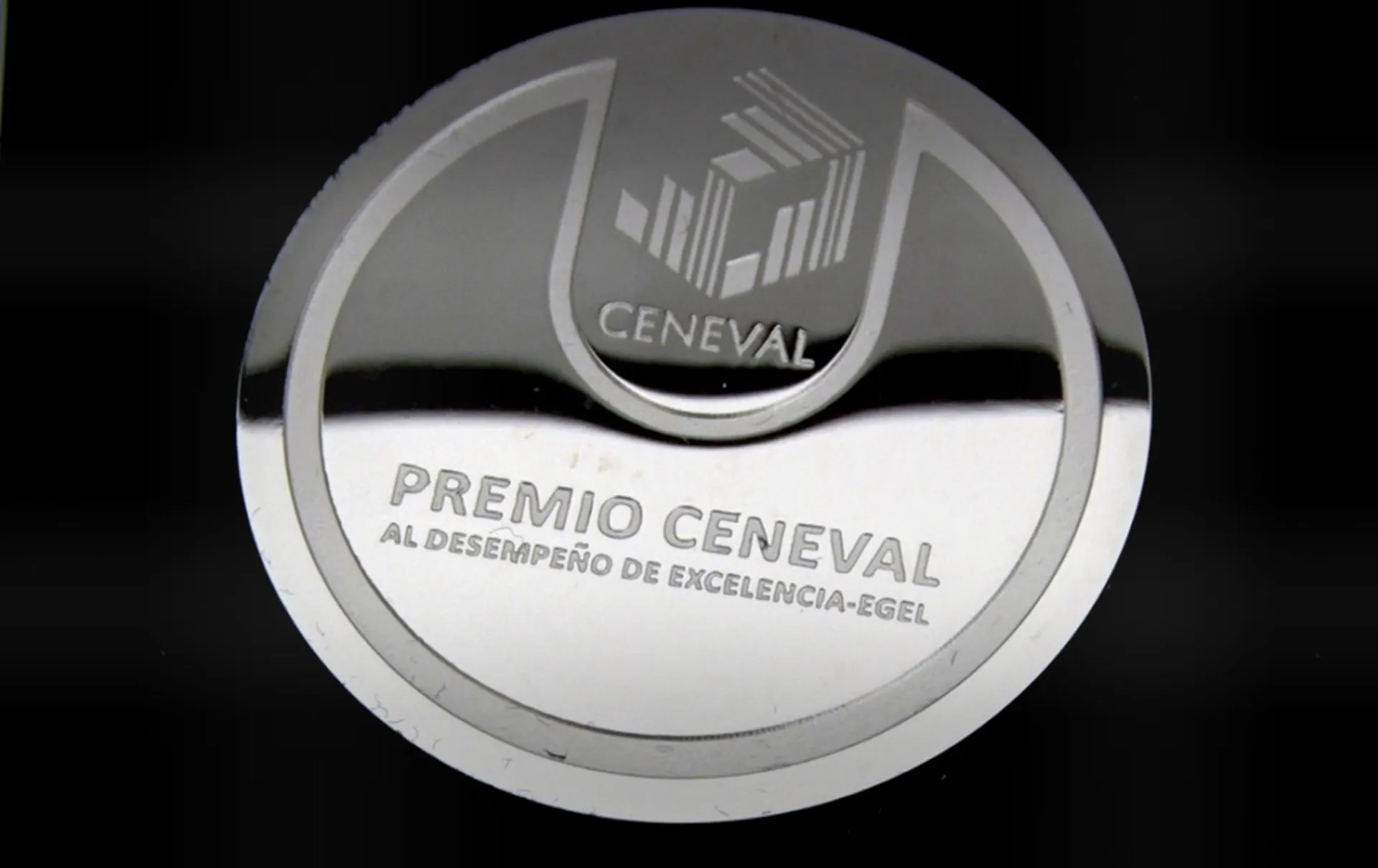 medalla del premio ceneval