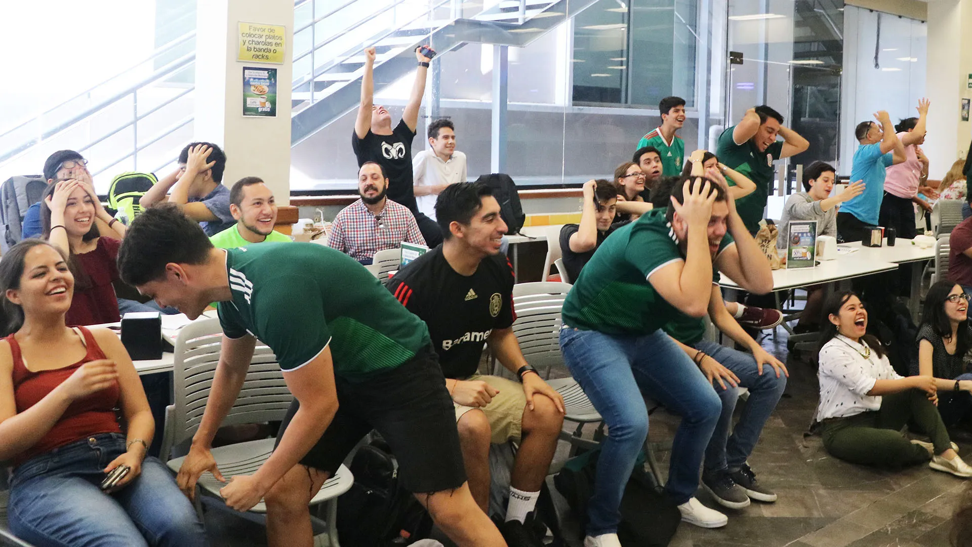 Comunidad Tec sintió las emociones del partido México contra Suecia