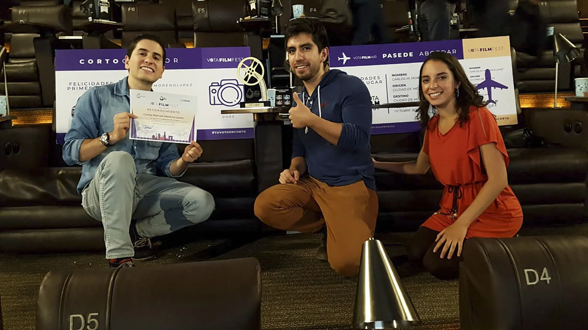 alumnos ganadores de concurso