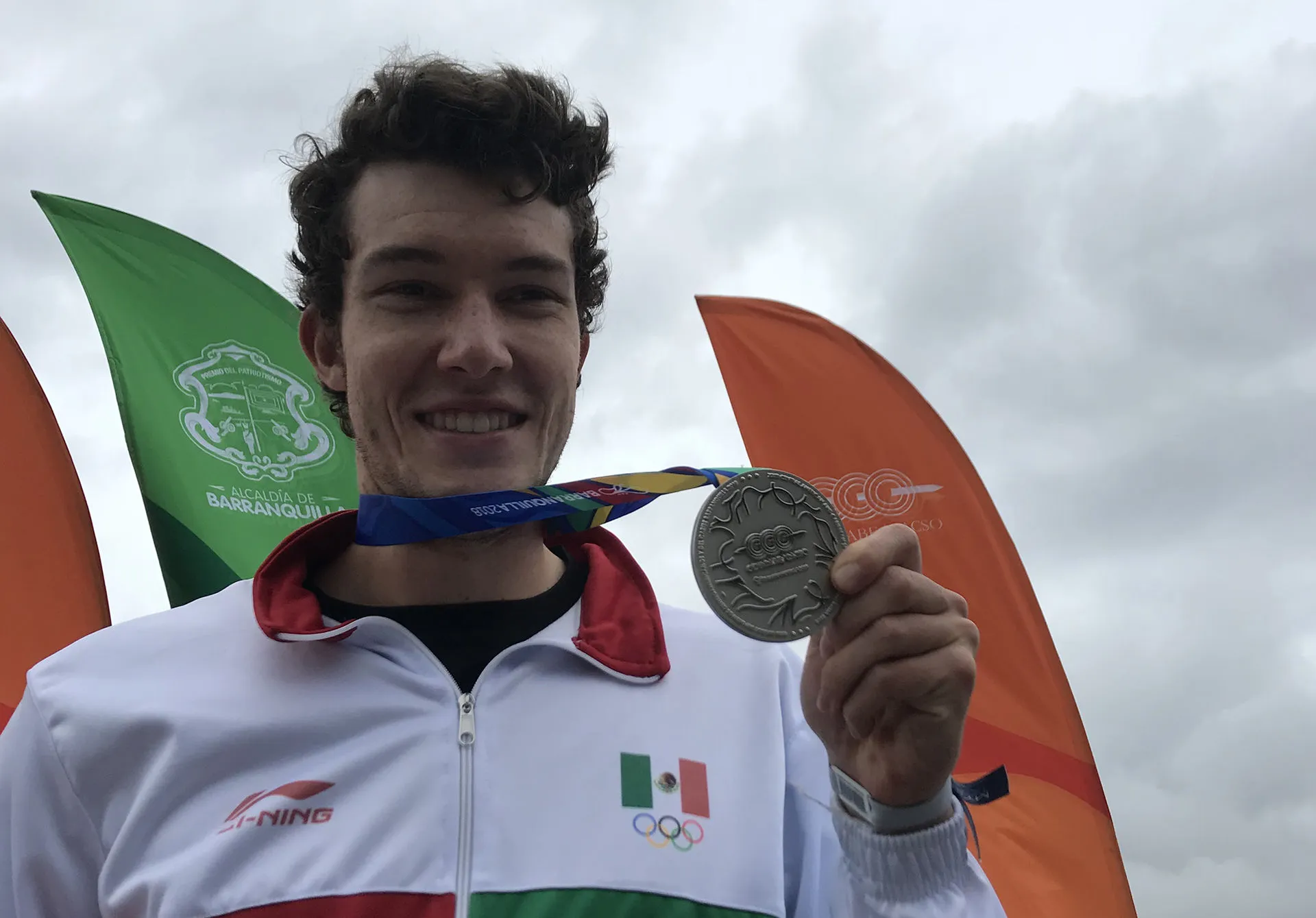 Diego Sánchez con medalla de plata