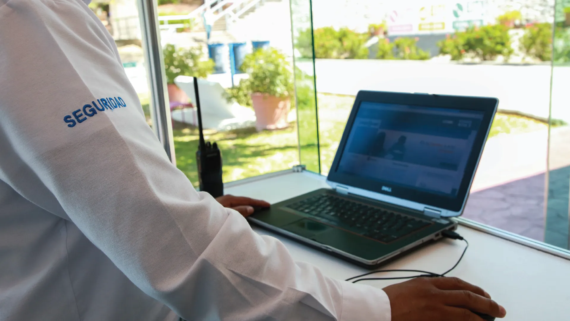 Iván tomando clases en Prepanet