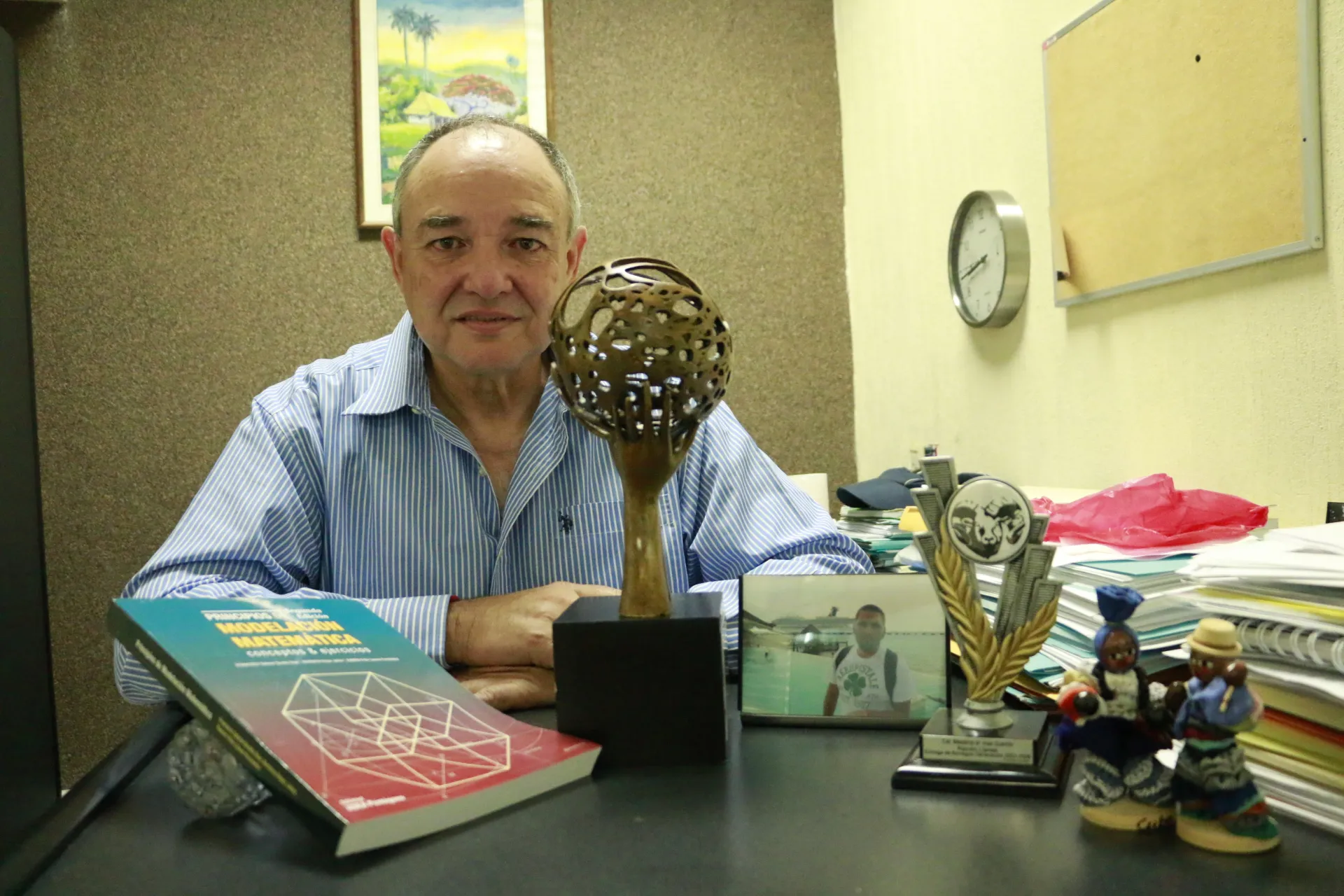 Ramón Llanes Fernández ganador del premio nacional Profesor Inspirador 2018