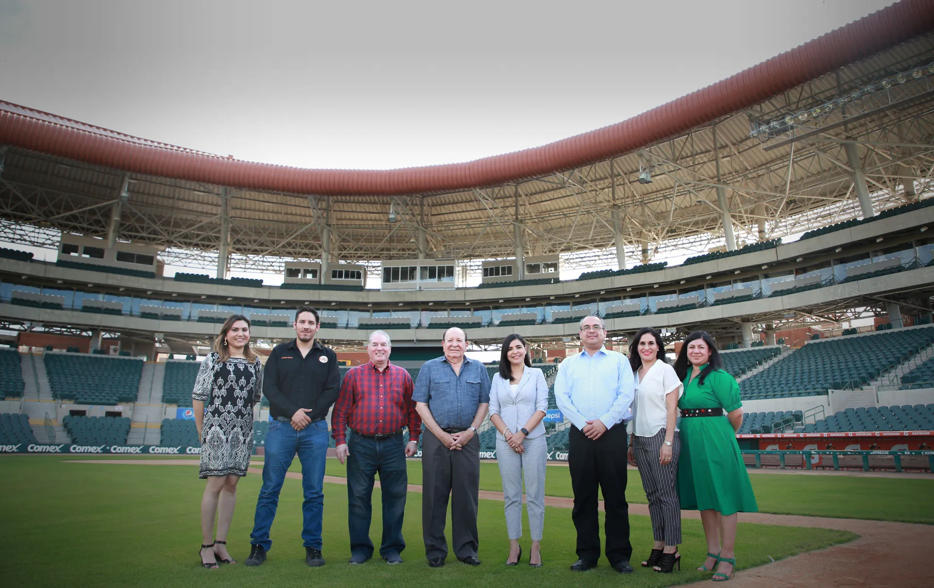 participantes de la firma de convenio