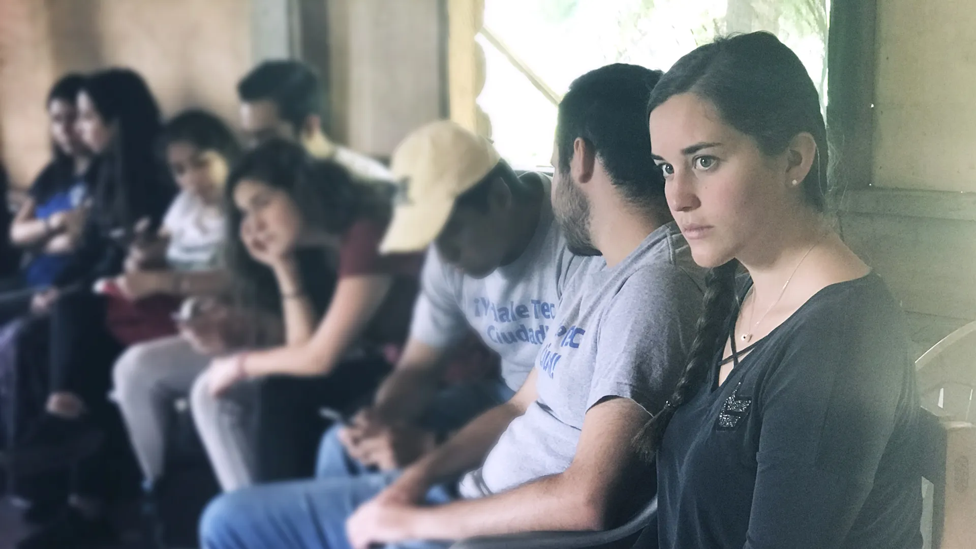 Andrea Parra y Marielisa Mendoza con su Premio Vinculación 2018