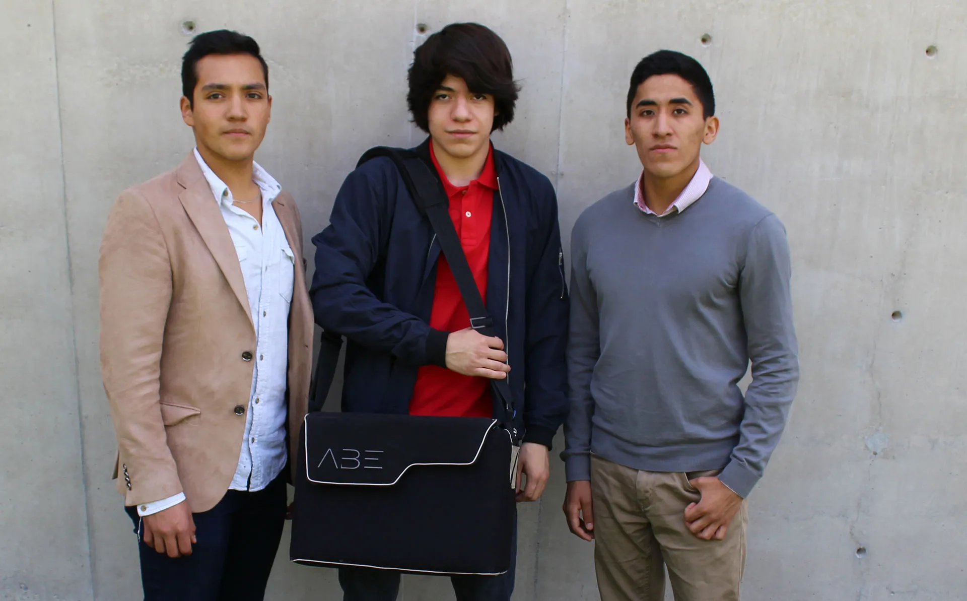 Los tres alumnos que crearon ABE