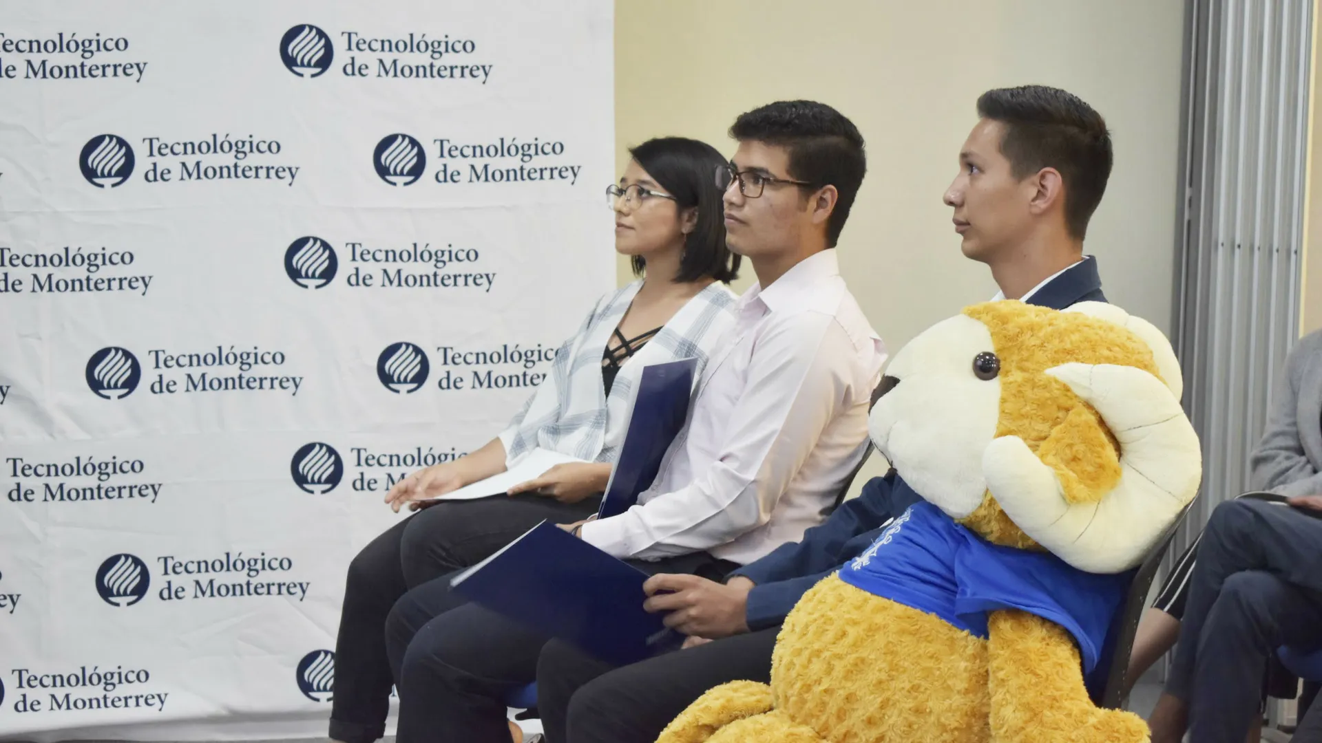 Michoacanos obtienen beca del 100% para sus estudios profesionales en Tec de Monterrey Campus Morelia