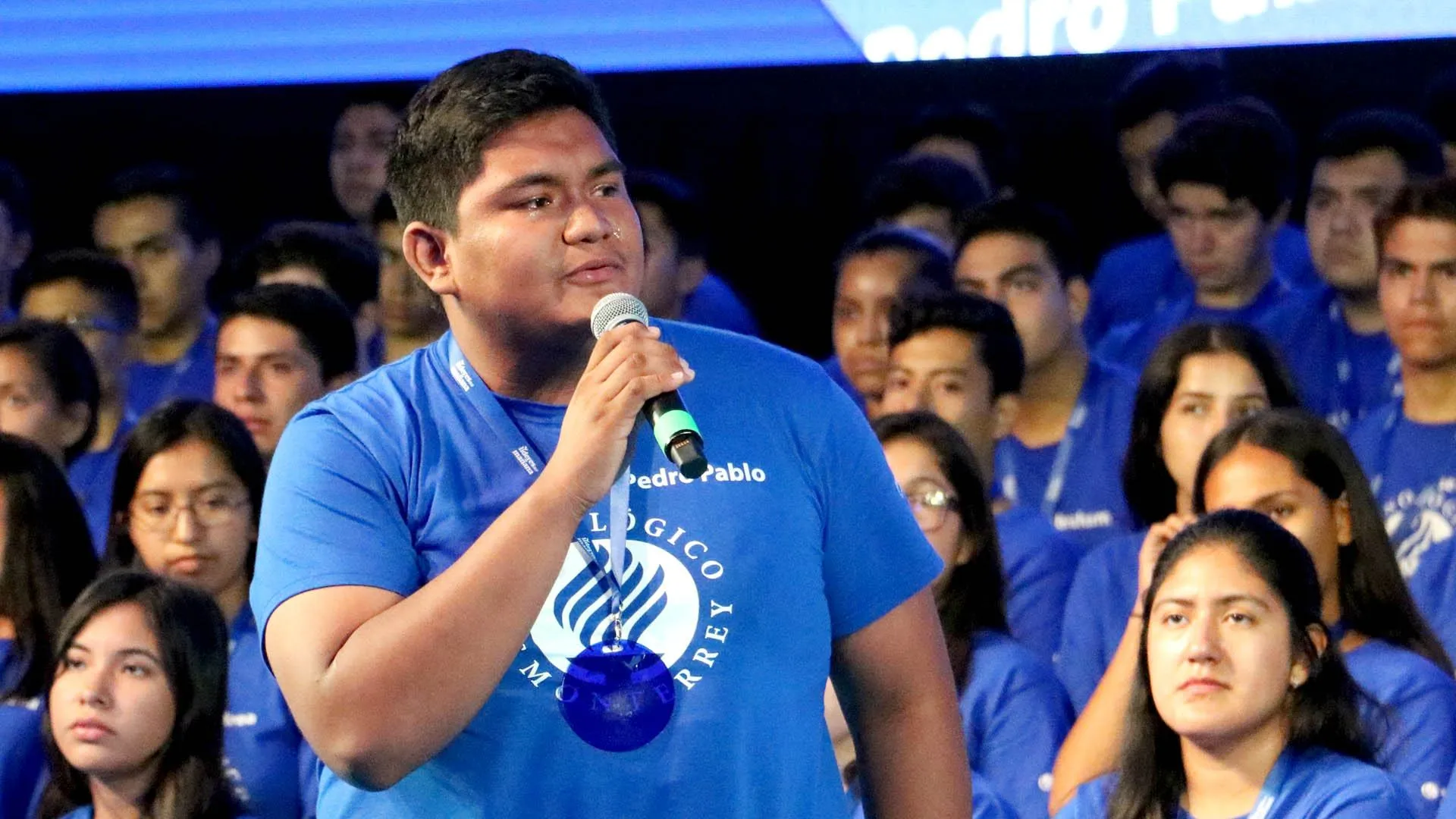 Lo marca la violencia, pero busca erradicarla