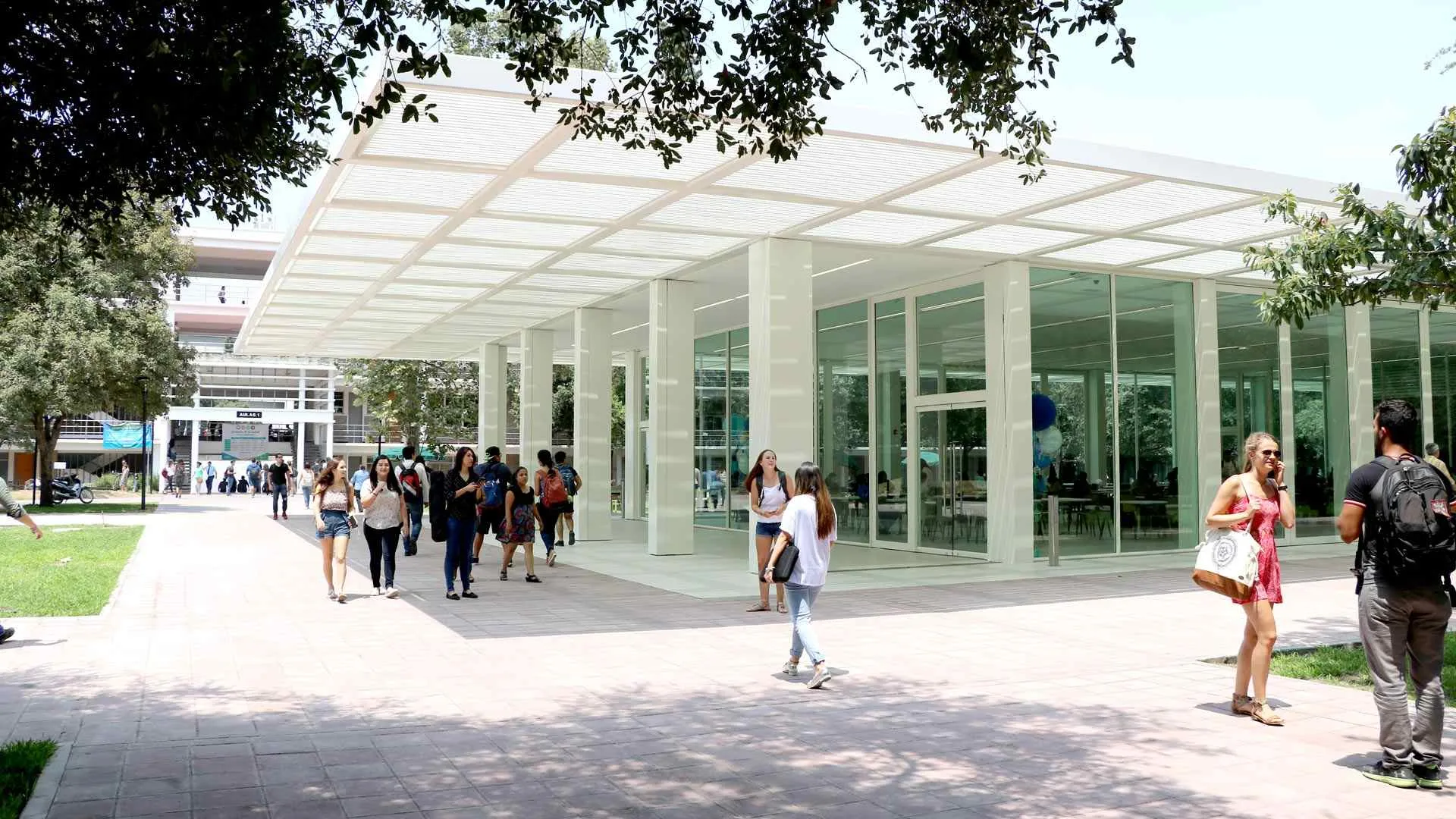 Vibra corazon del campus con Pabellón La Carreta