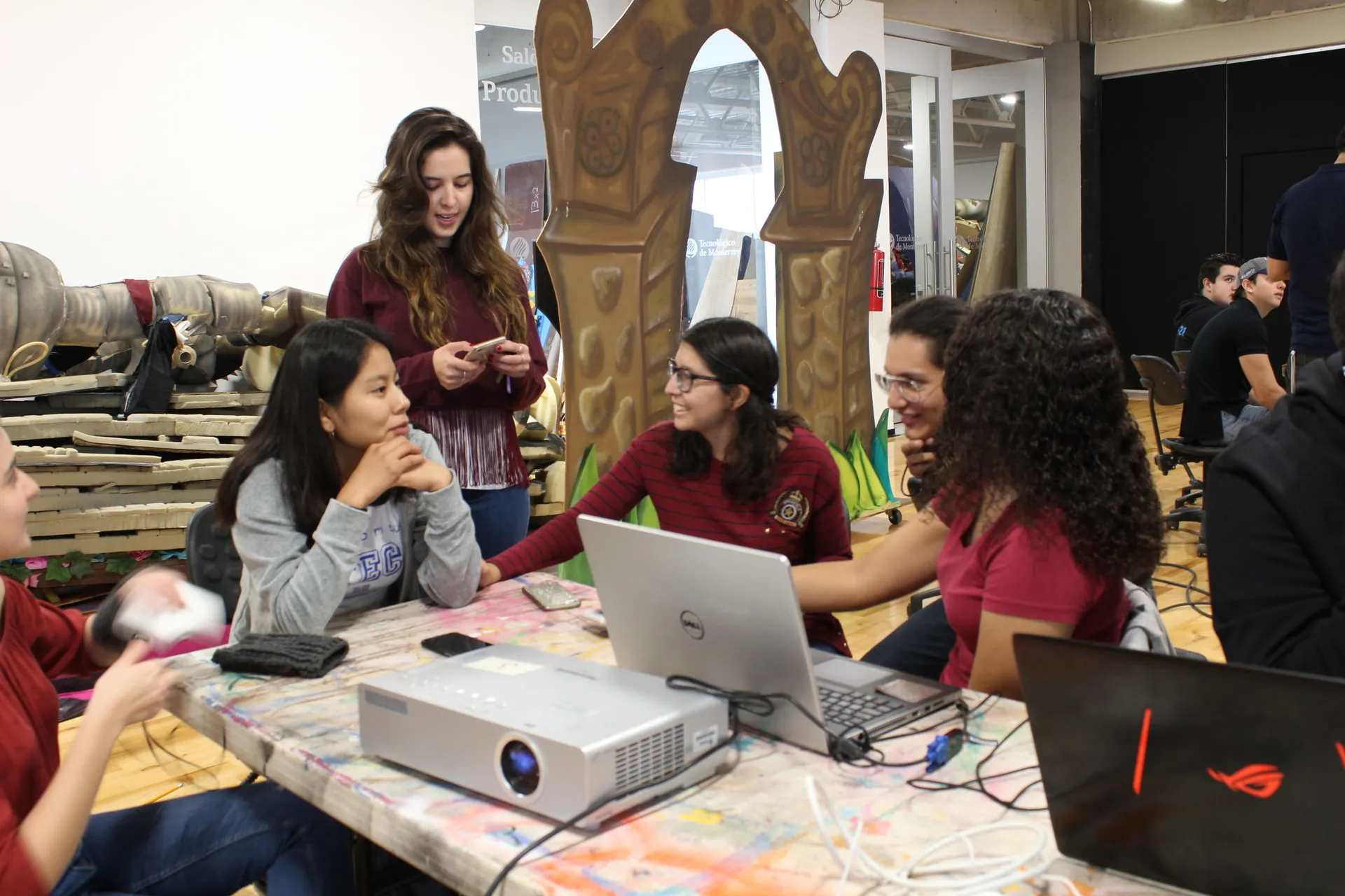 A lo largo de una semana, estudiantes del Tec de Monterrey crearon montaje escénico basado 