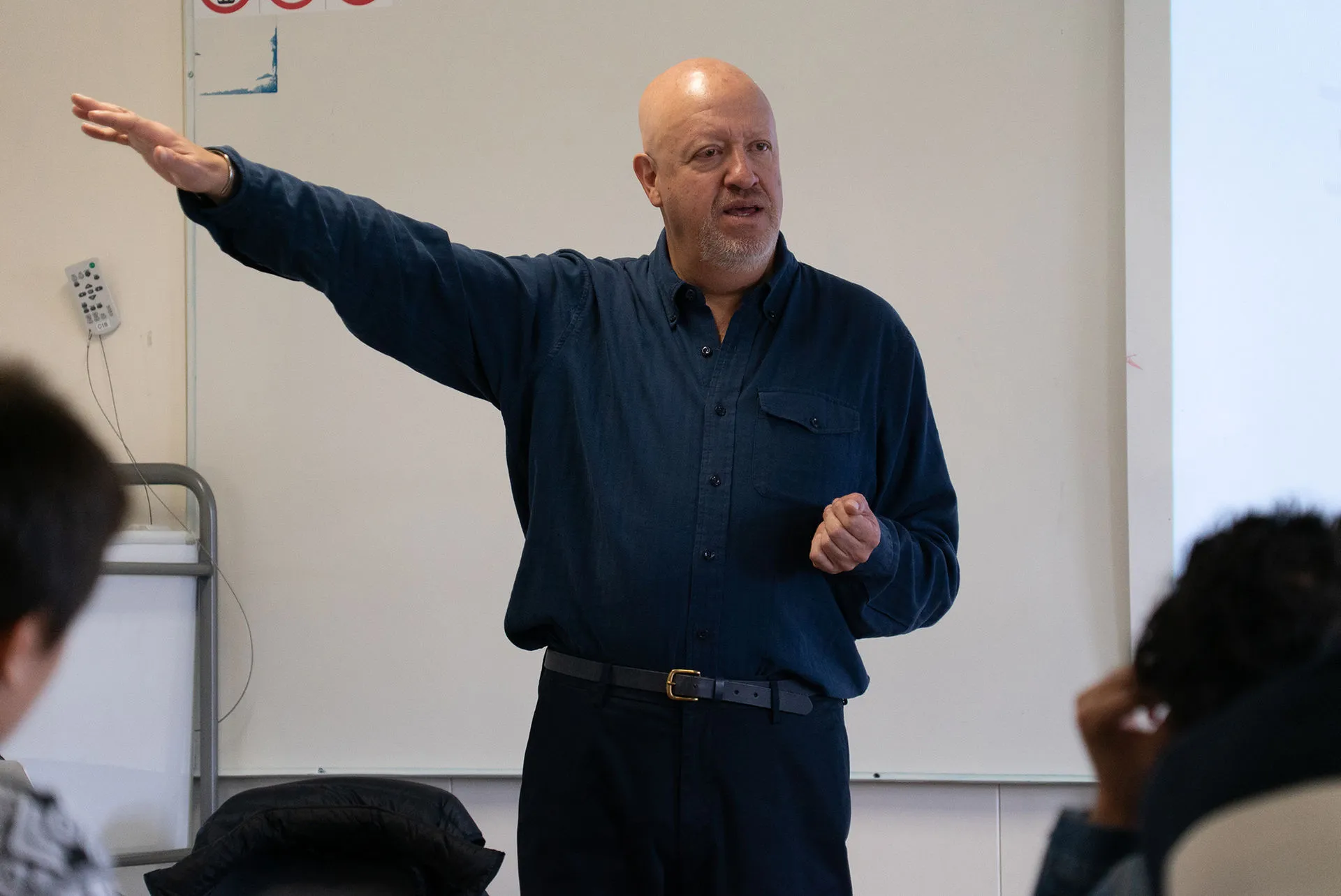 Pablo Colás dando clase en el Tec