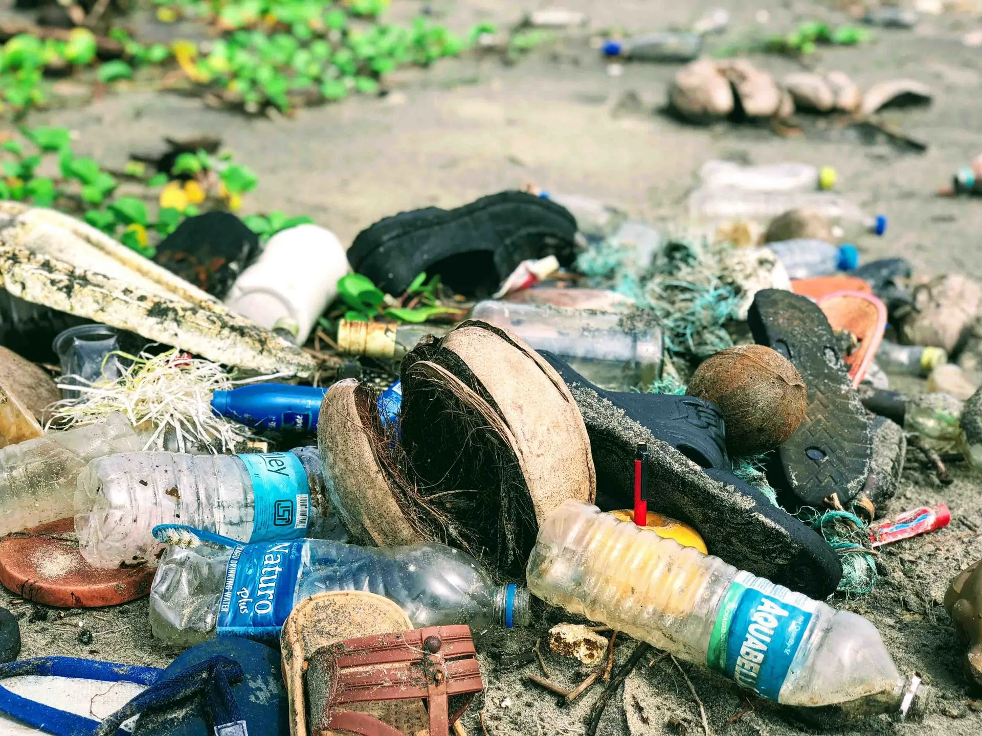 La basura es un problema grave en los drenajes.