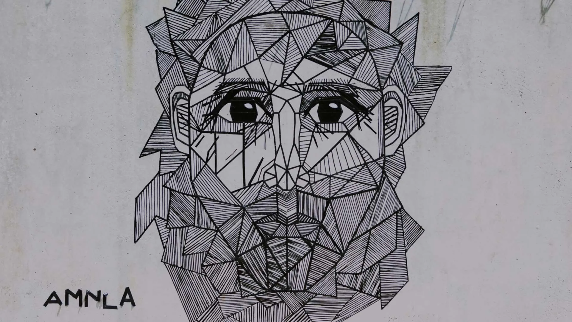 Exploran bases de composición con cinta y exponen en muros