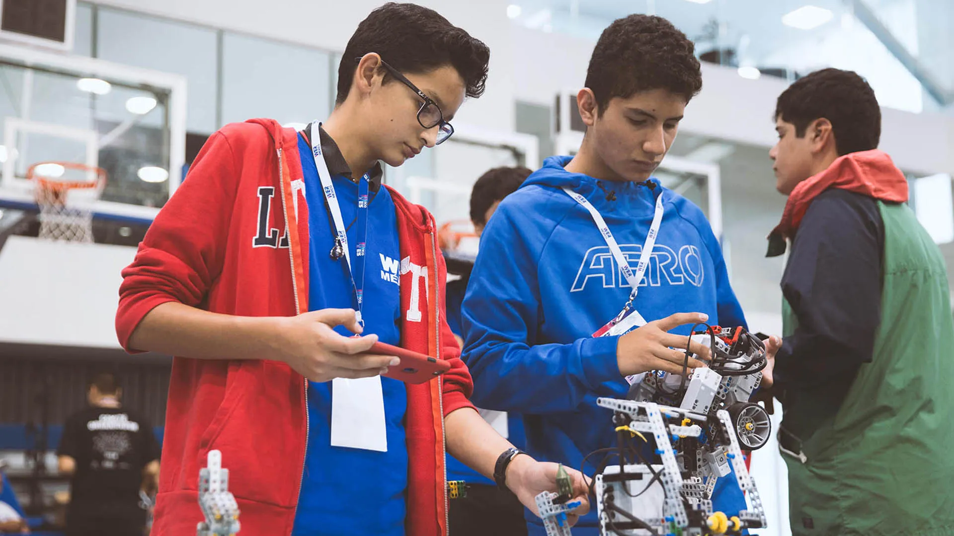 Estudiantes de PrepaTec avanzan a nacional en WER