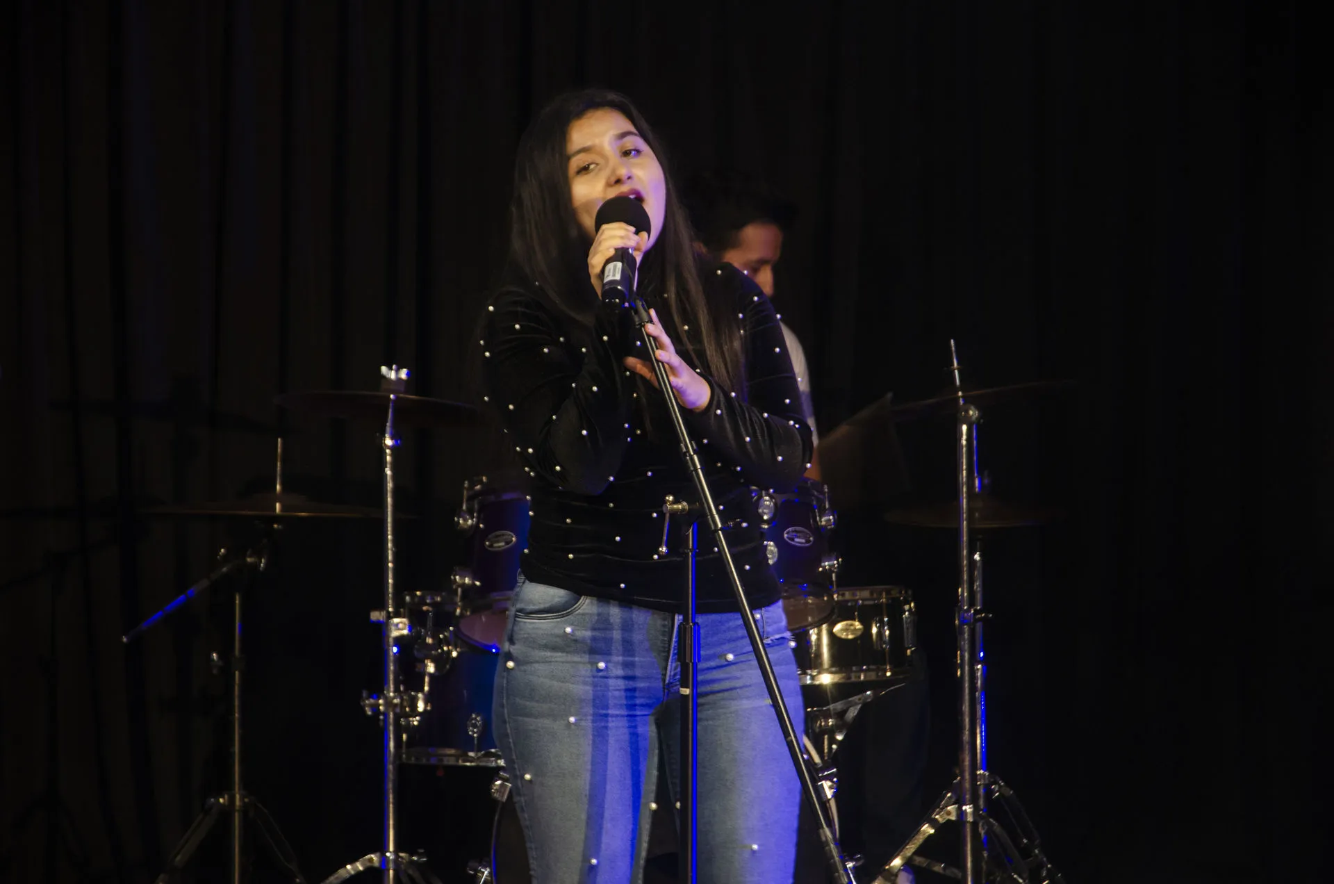 Claudia Isabel, PrepaTec de Veracruz, en el lugar en donde se siente más feliz: el escenario