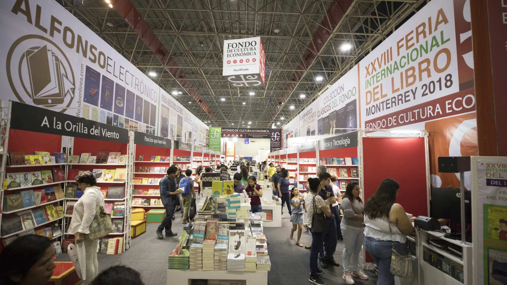 Así se vive la Feria del Libro Monterrey 