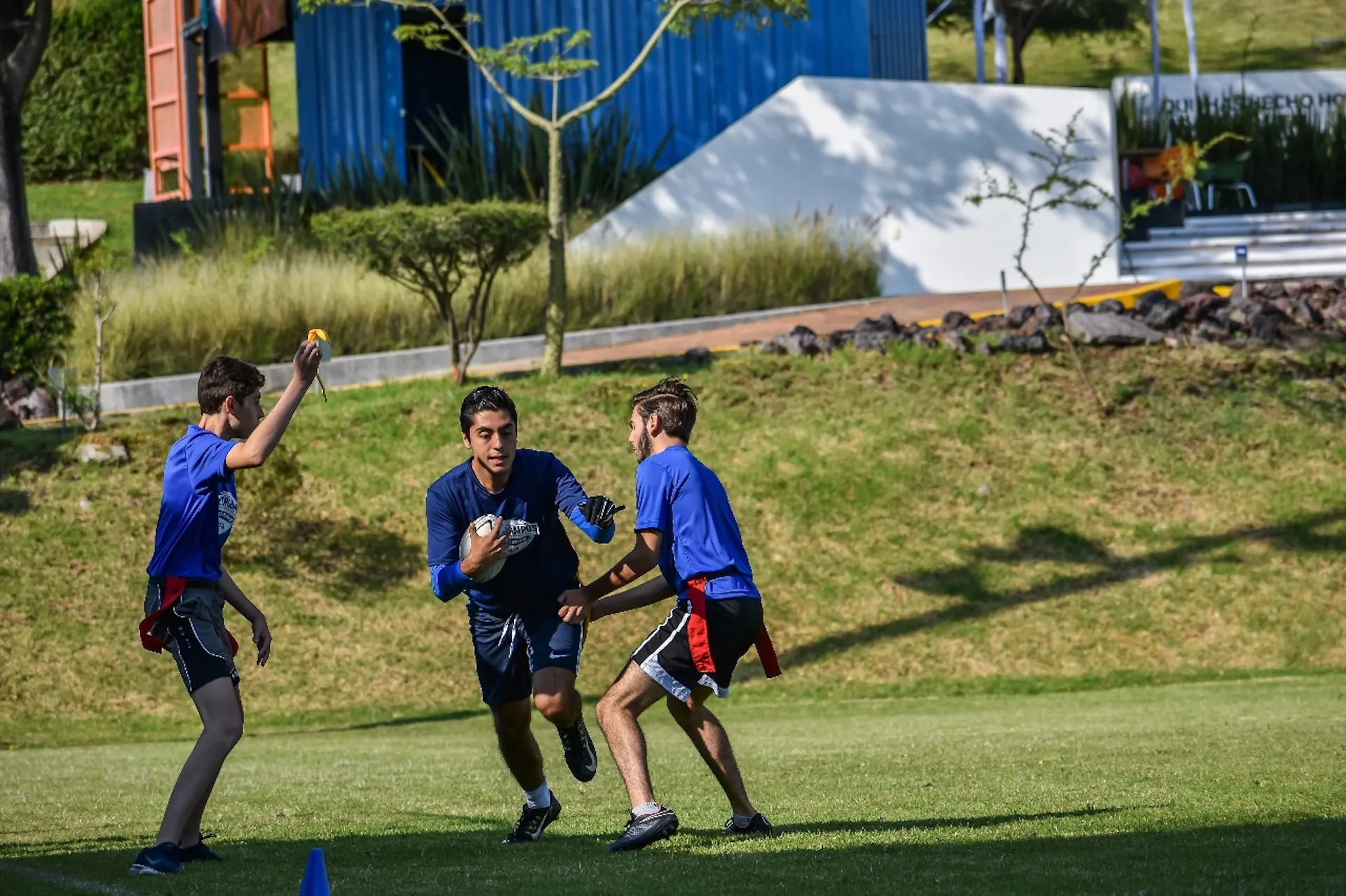 Equipo de tocho bandera de Morelia jugando en el Intercampus