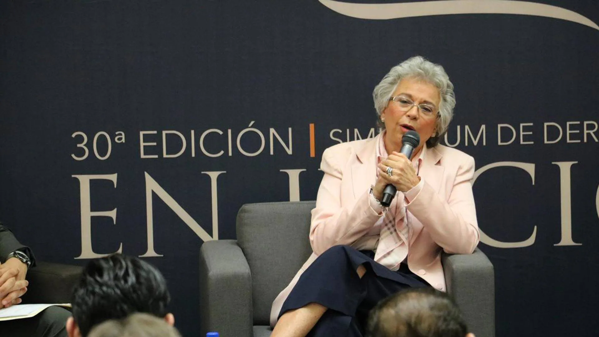 Va Sánchez Cordero por un México socialmente más justo