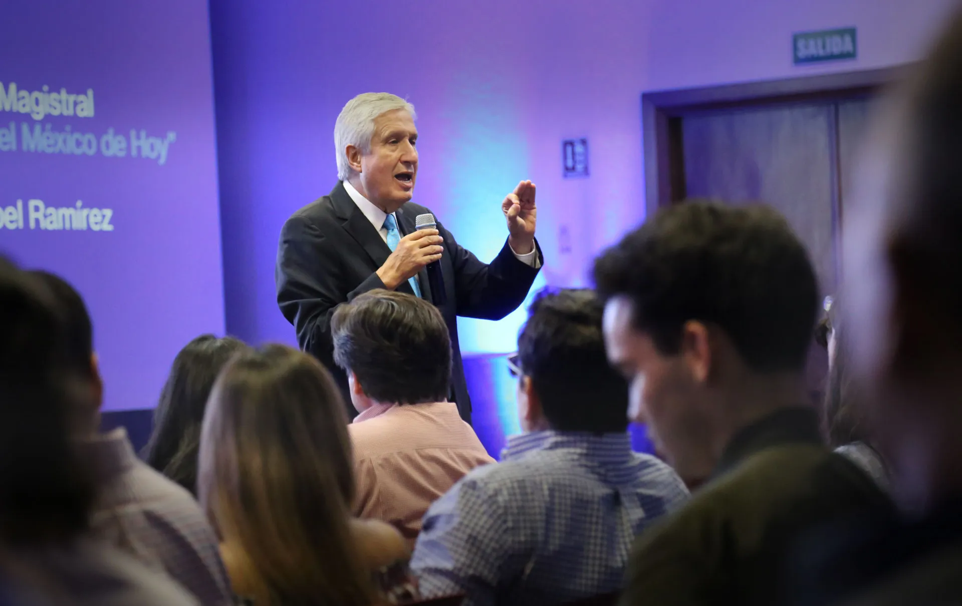 “Echados para adelante” Lo que México necesita (VIDEONOTA)