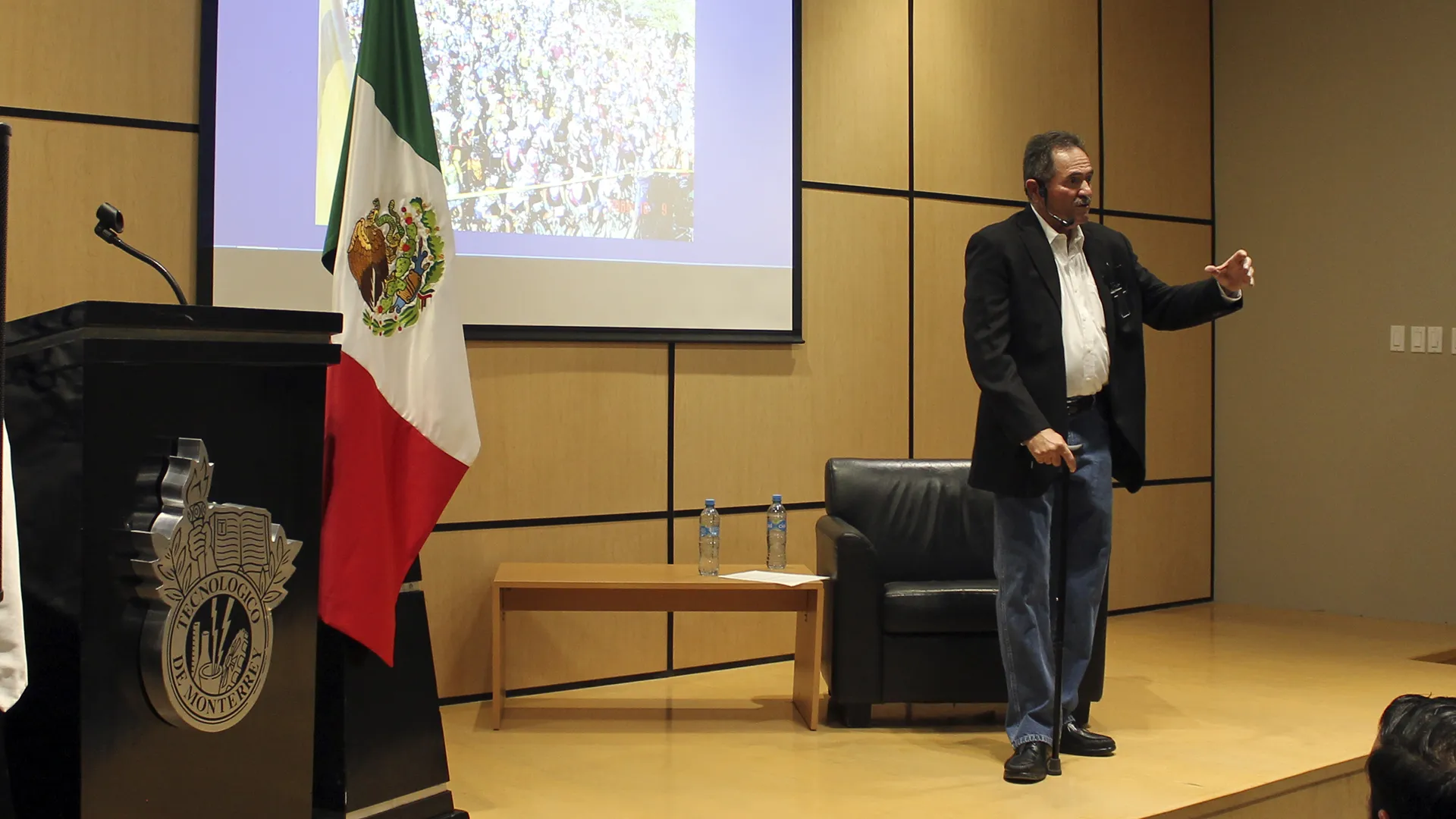 Conferencia cómo deja huella un líder