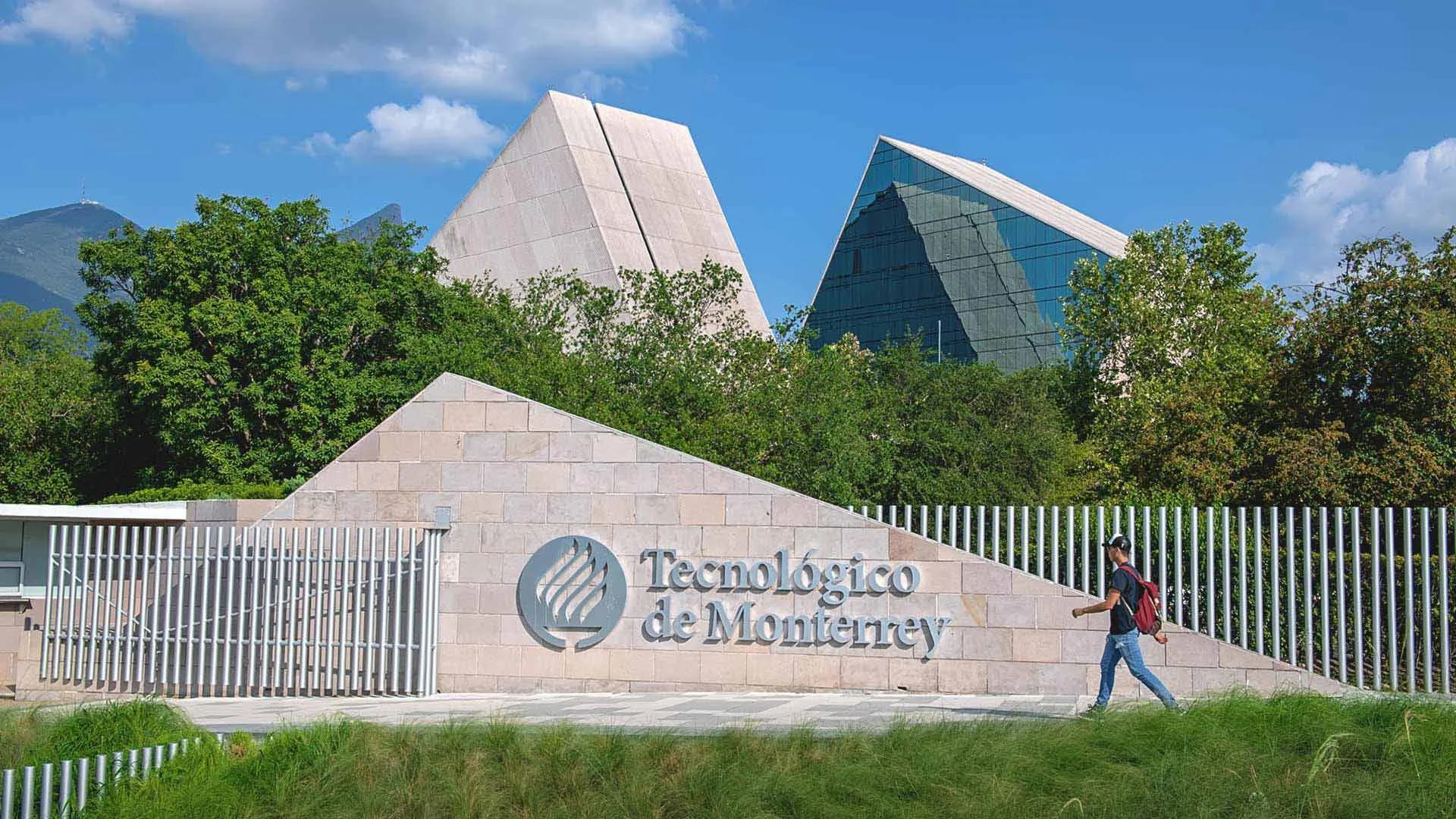 El Tec de Monterrey es recertificado en destacada acreditación de EU