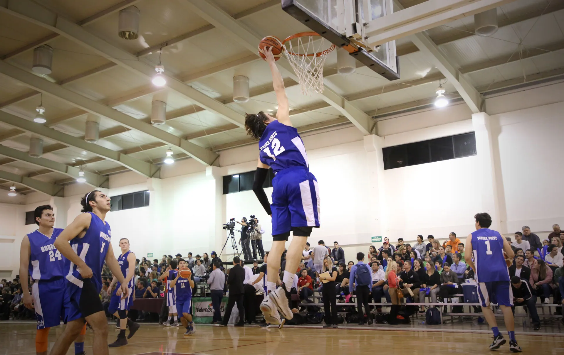 Borregos obtienen victoria en Liga Telemax de Basquetbol