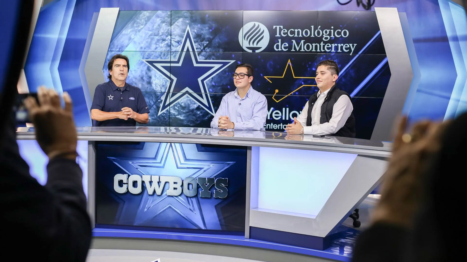 Firma alianza el Tec con los Vaqueros de Dallas