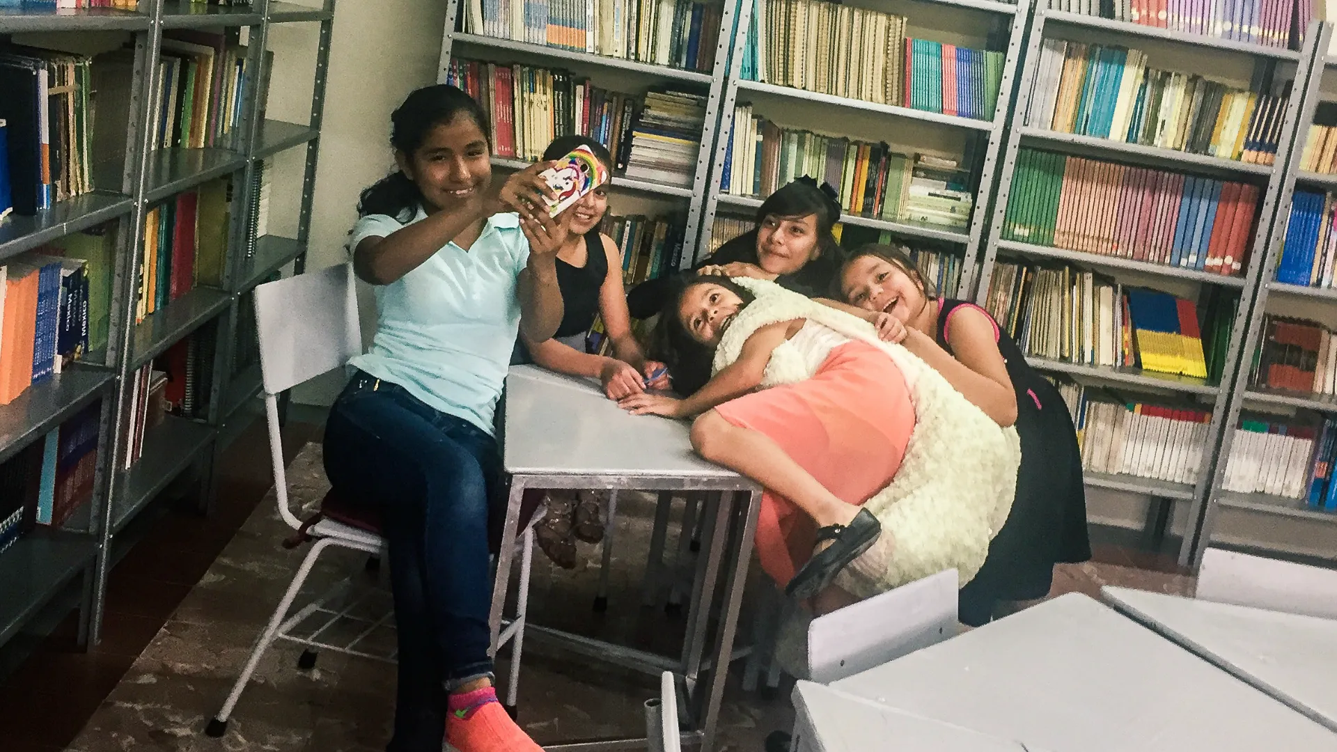 niñas de la casa hogar