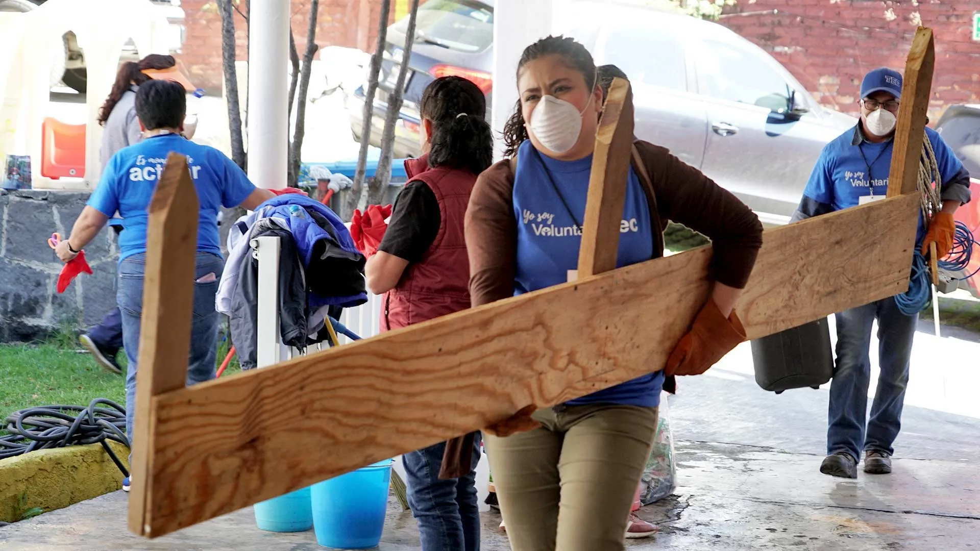 Se unen para ayudar en el Día del Voluntariado