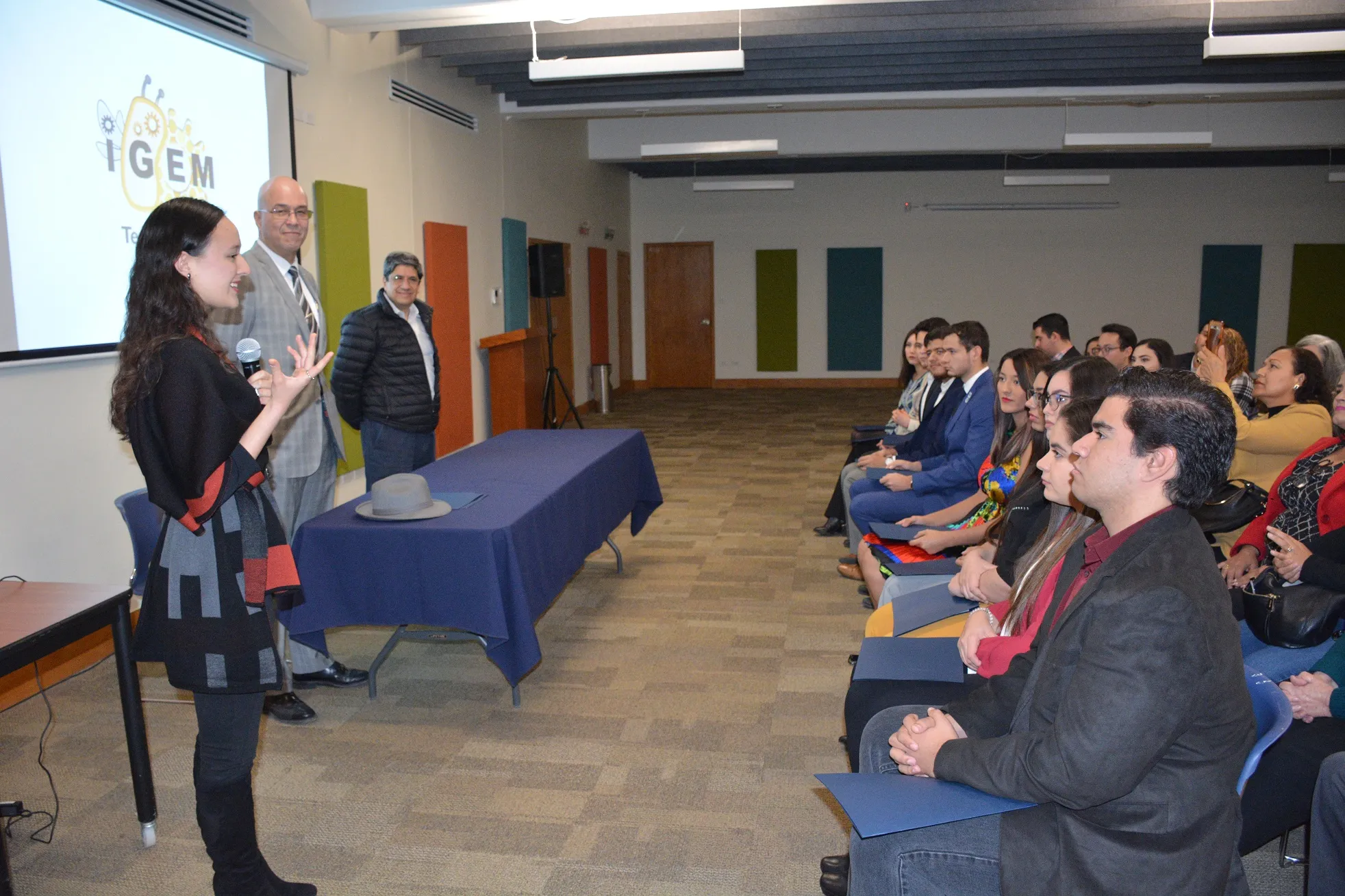 El equipo se prepara para la competencia 