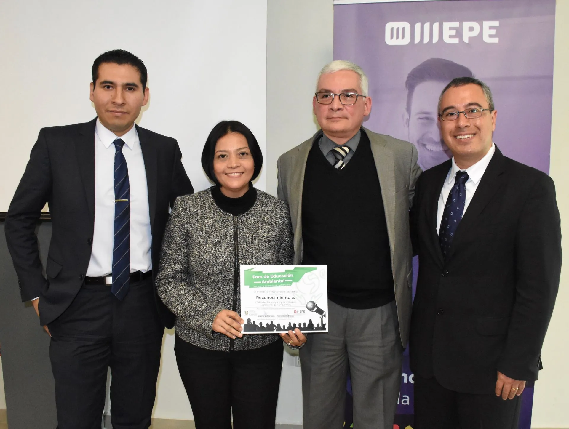 Gobierno reconoce contribución del Tec a la educación ambiental