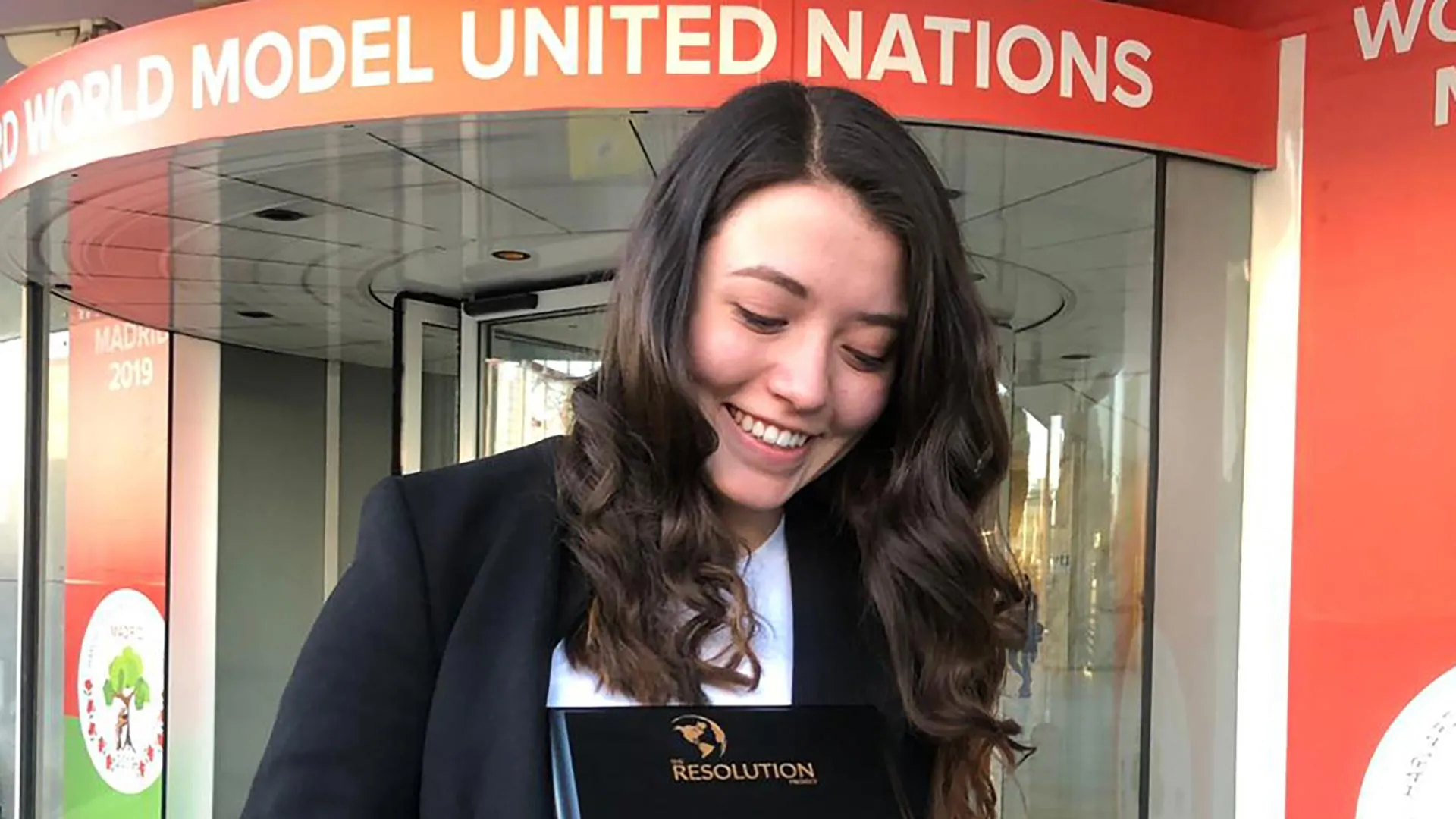 Combate tabúes sobre sexualidad y gana premio en España