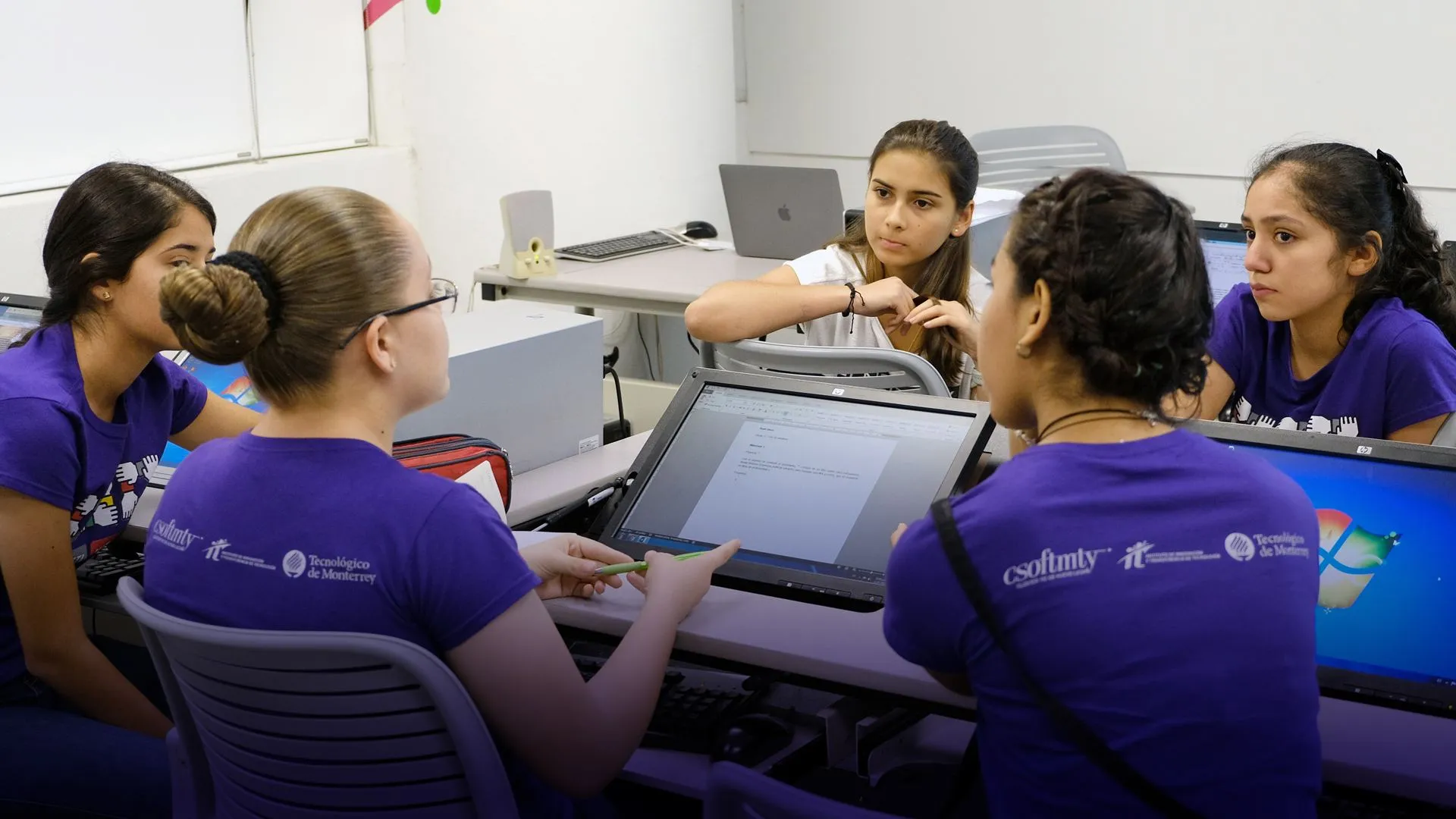 Tec and MIT strive to bring more girls into the world of engineering