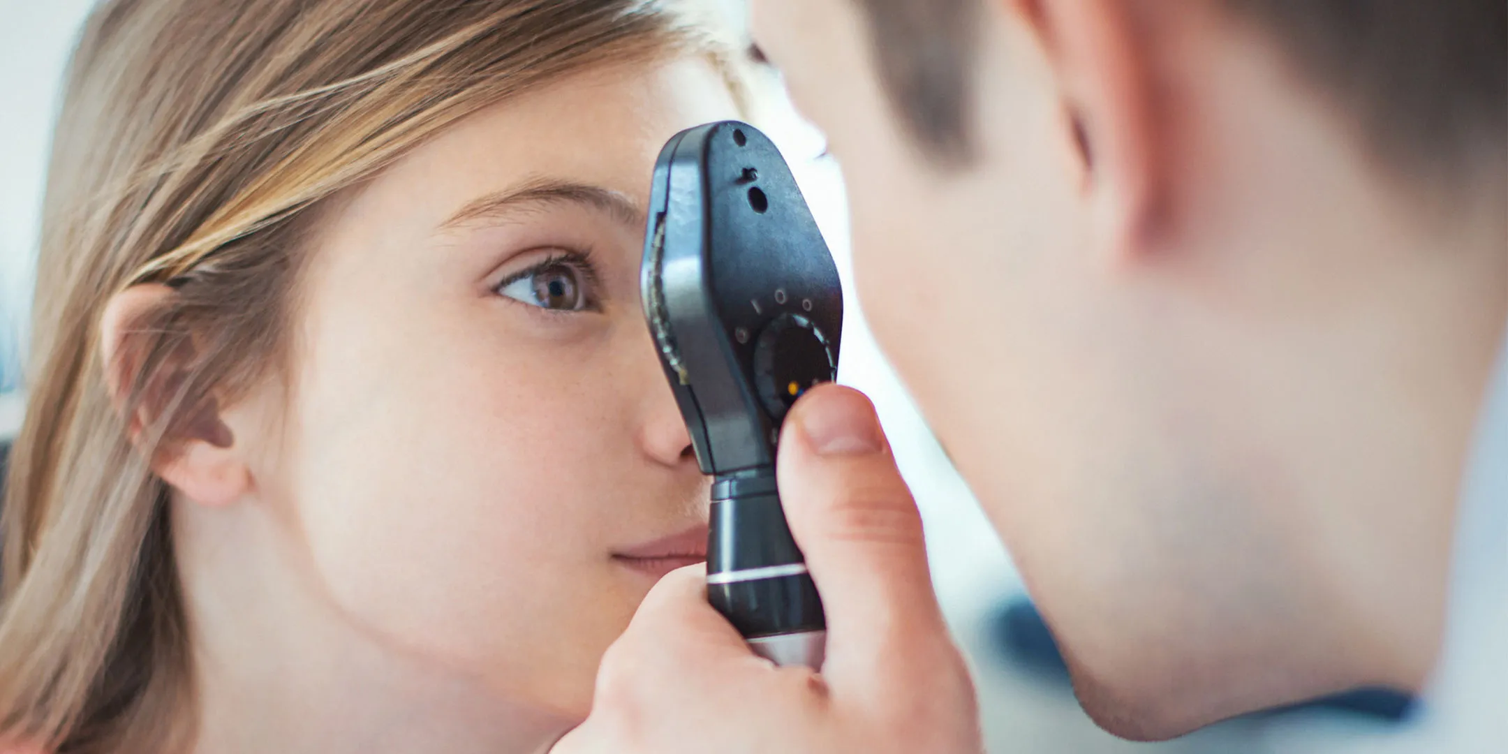 Investigación oftálmica EMCS