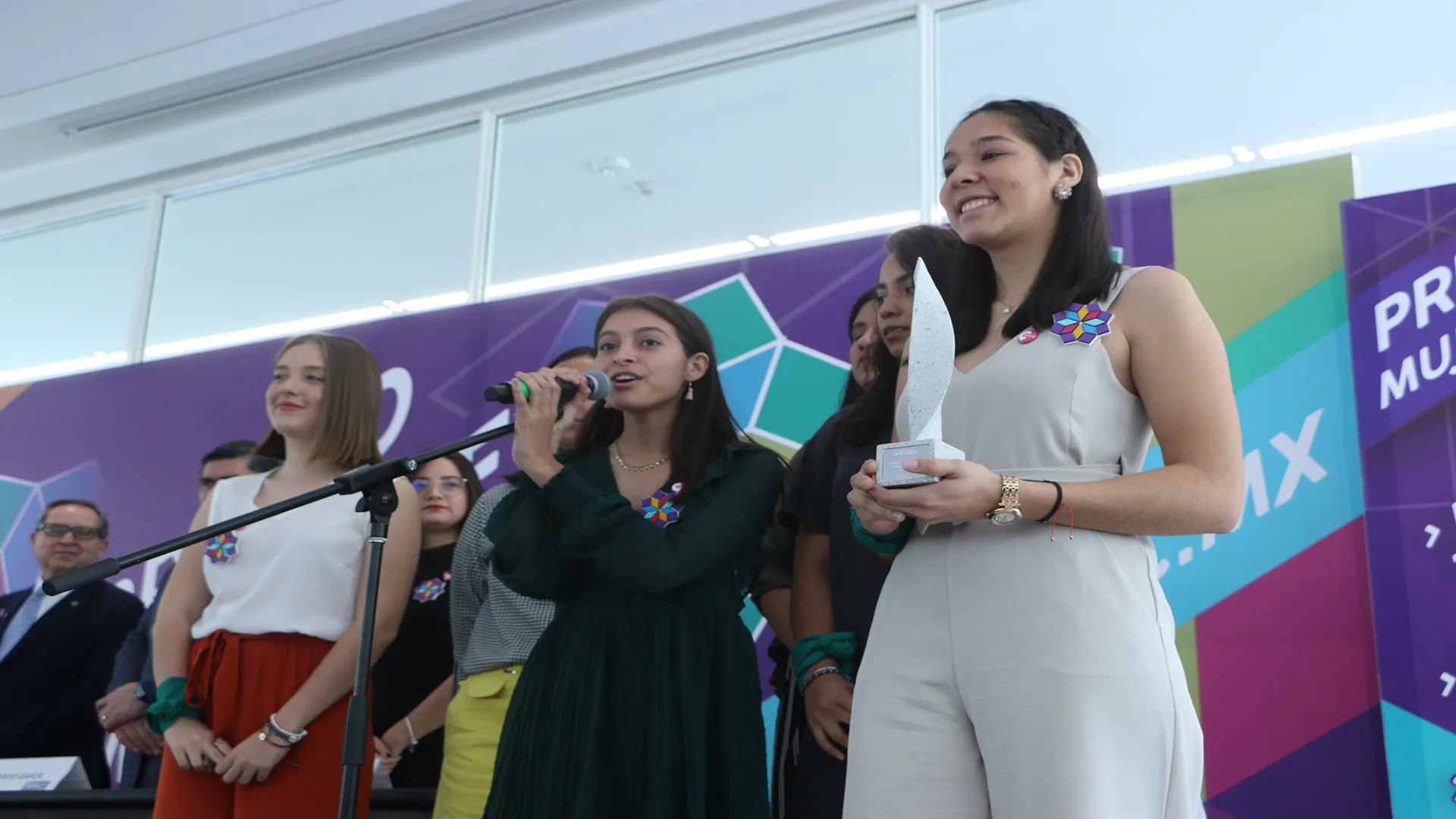 Premio Mujer Tec Stronger Together