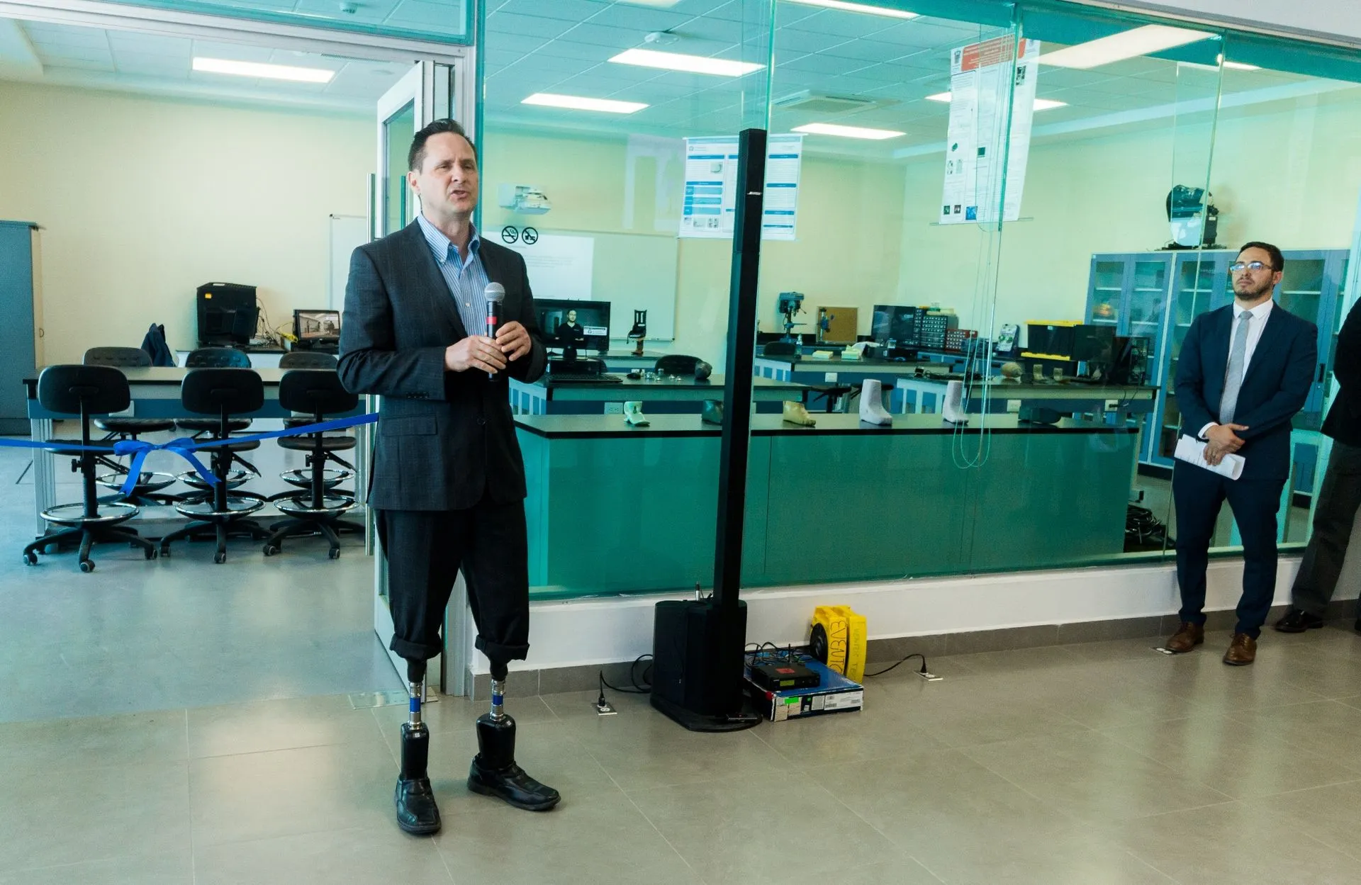 Hugh Herr inaugura laboratorio dedicado a la Biomecatrónica en el Tec