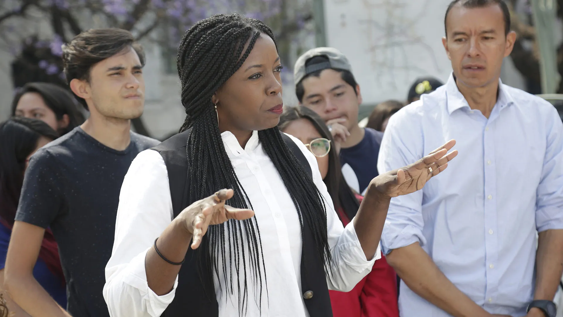 Llevan urbanización a rincones del país