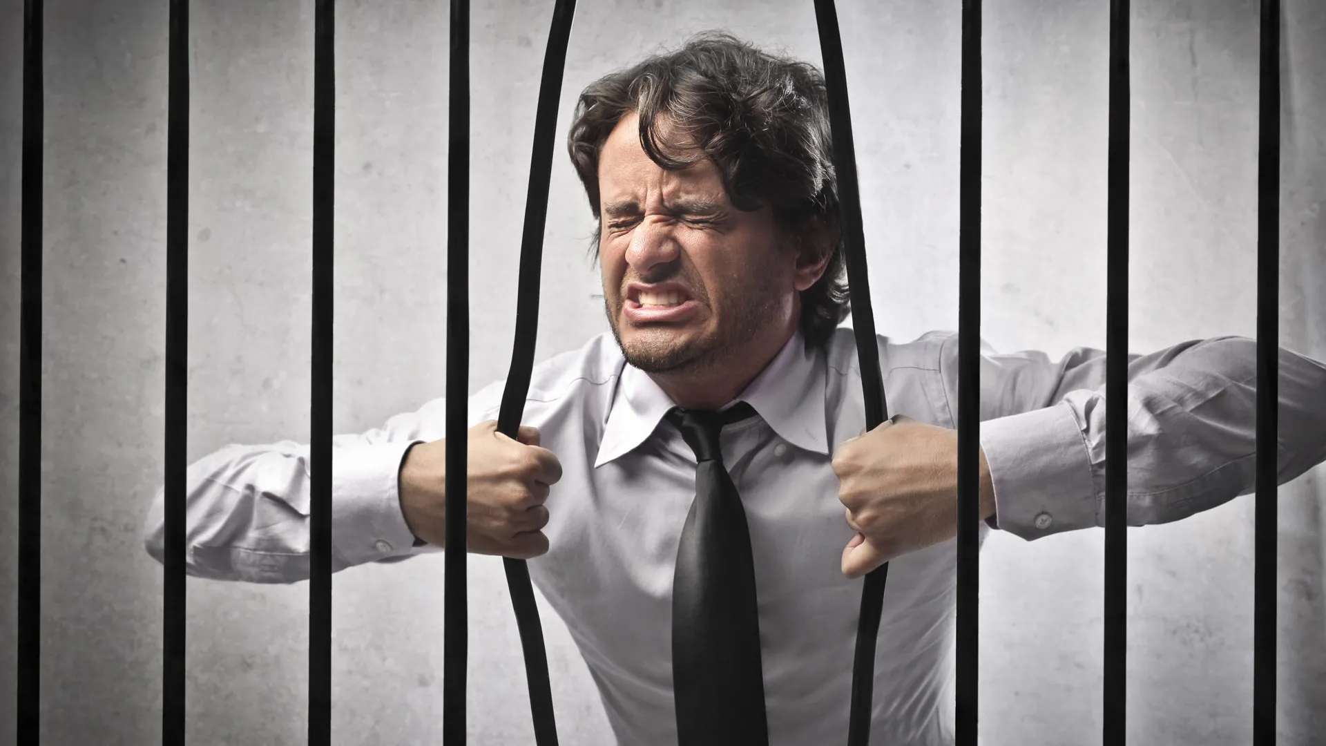 Jóvenes crean proyecto de ayuda a la reinserción laboral de los exreos